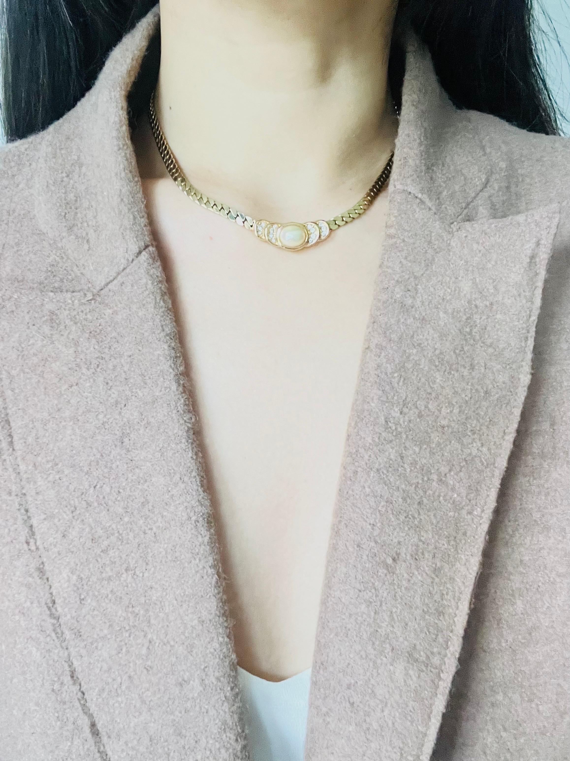 Women's or Men's Christian Dior Vintage 1980 White Oval Pearl Semi Circle Crystals Gold Necklace