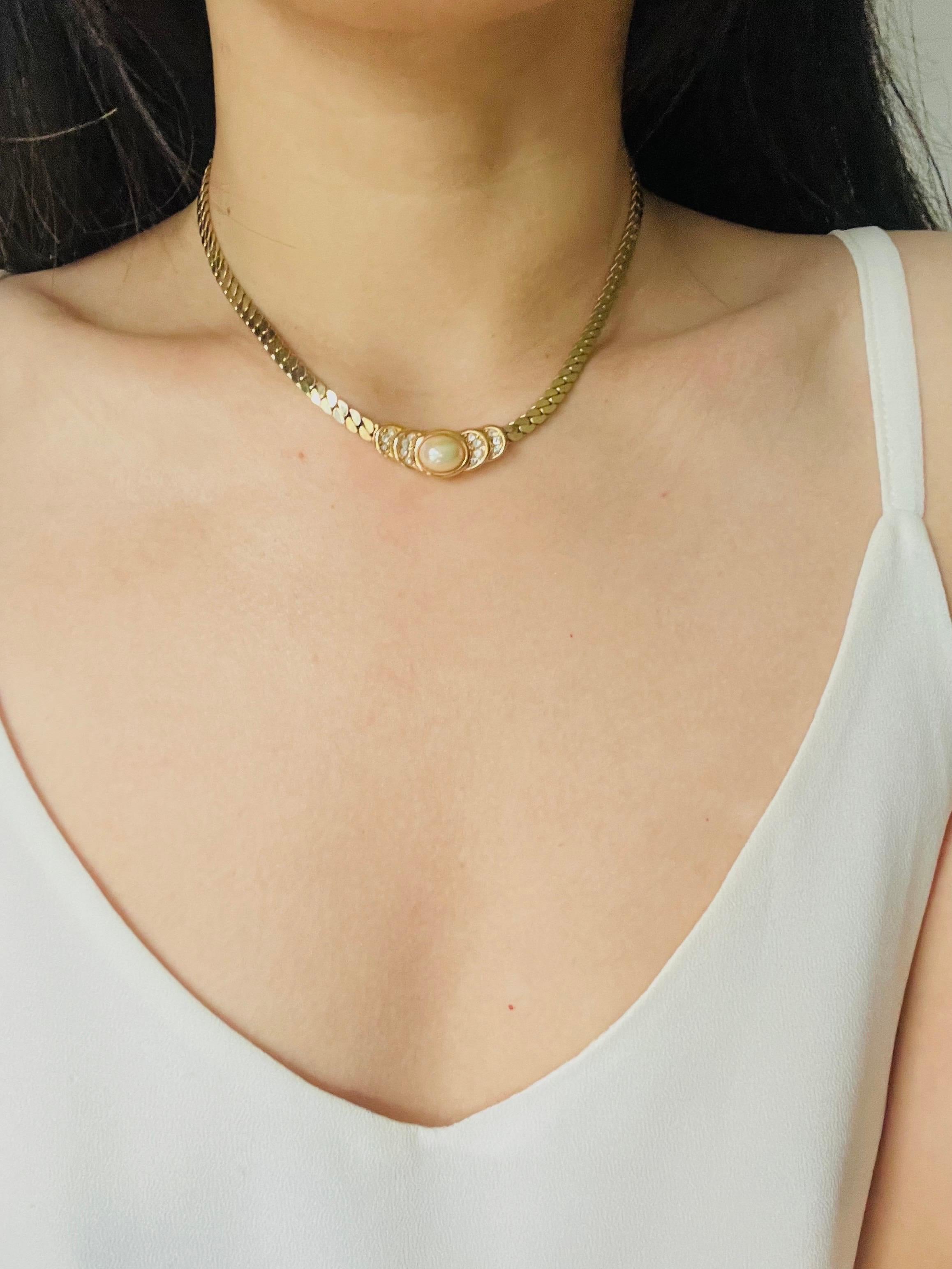 Christian Dior Vintage 1980 White Oval Pearl Semi Circle Crystals Gold Necklace 1