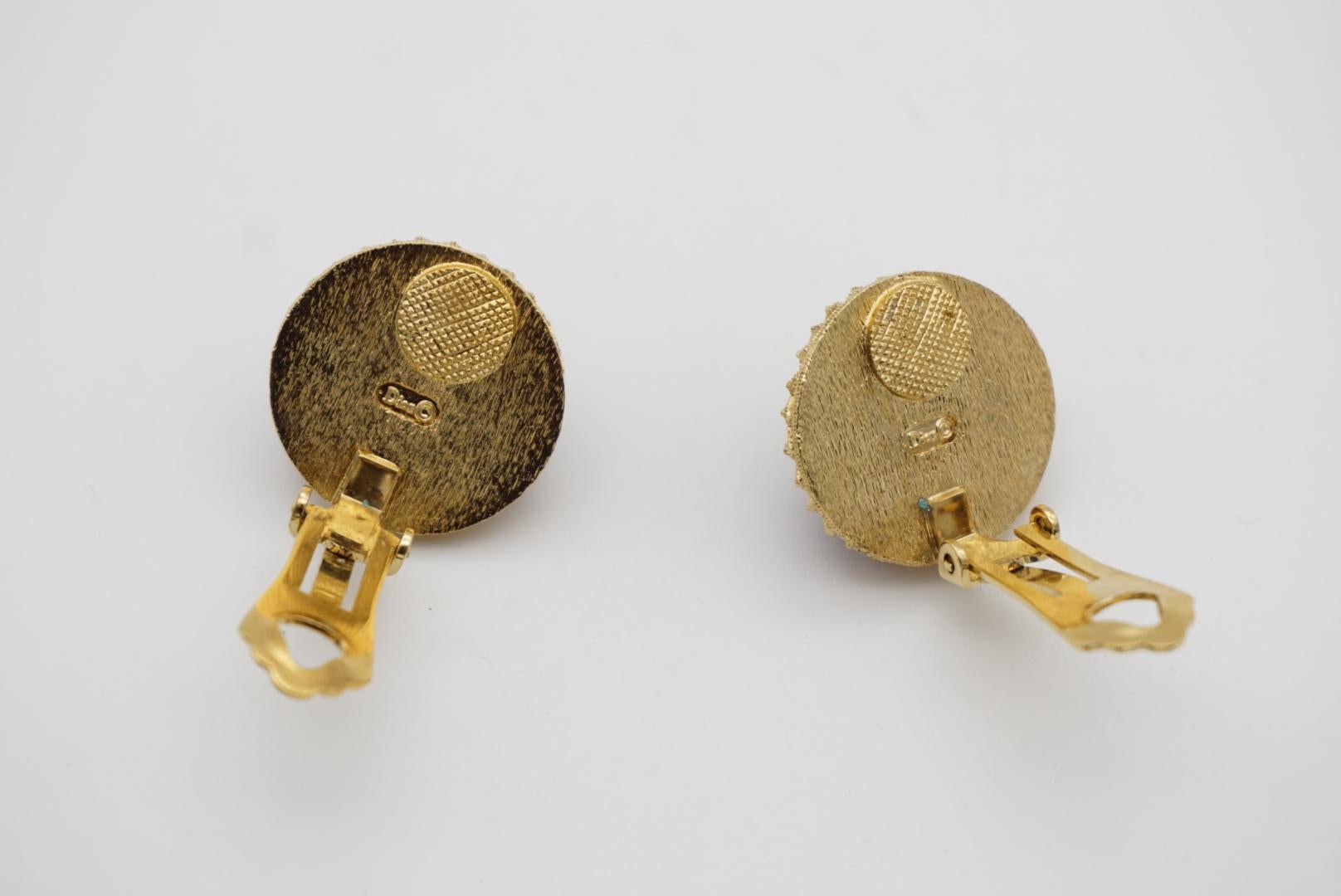 Christian Dior Vintage 1980s Agate Burgundy Red Clear Round Gold Clip Earrings For Sale 4