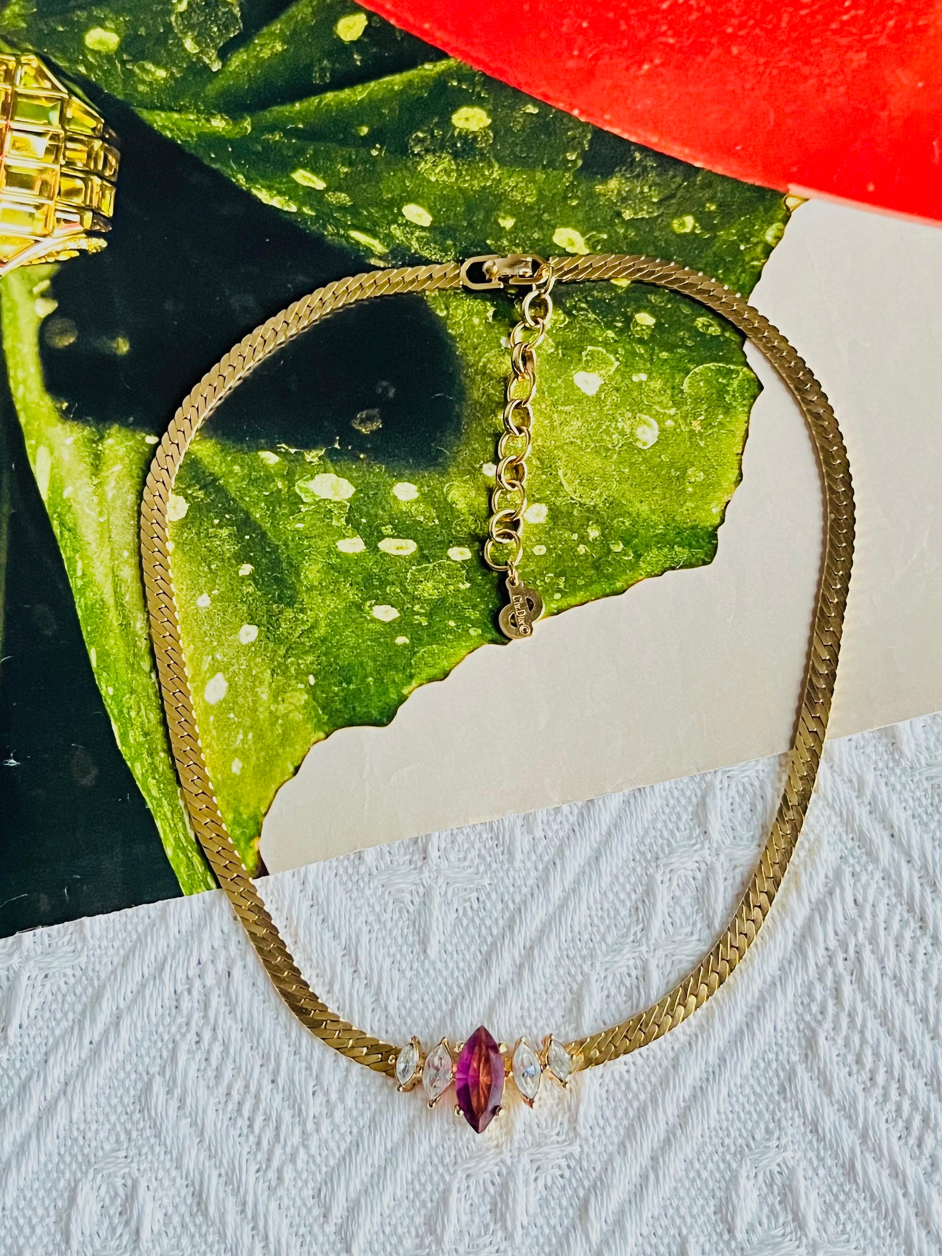 Christian Dior Vintage 1980s Symmetric Amethyst Purple Clear Crystals Marquise Tear Water Drop Pendant Elegant Necklace, Gold Plated

Very excellent condition. Not any colour loss except the clasp. Marked 'Chr.Dior (C) '. 100% Genuine. 

Materials: