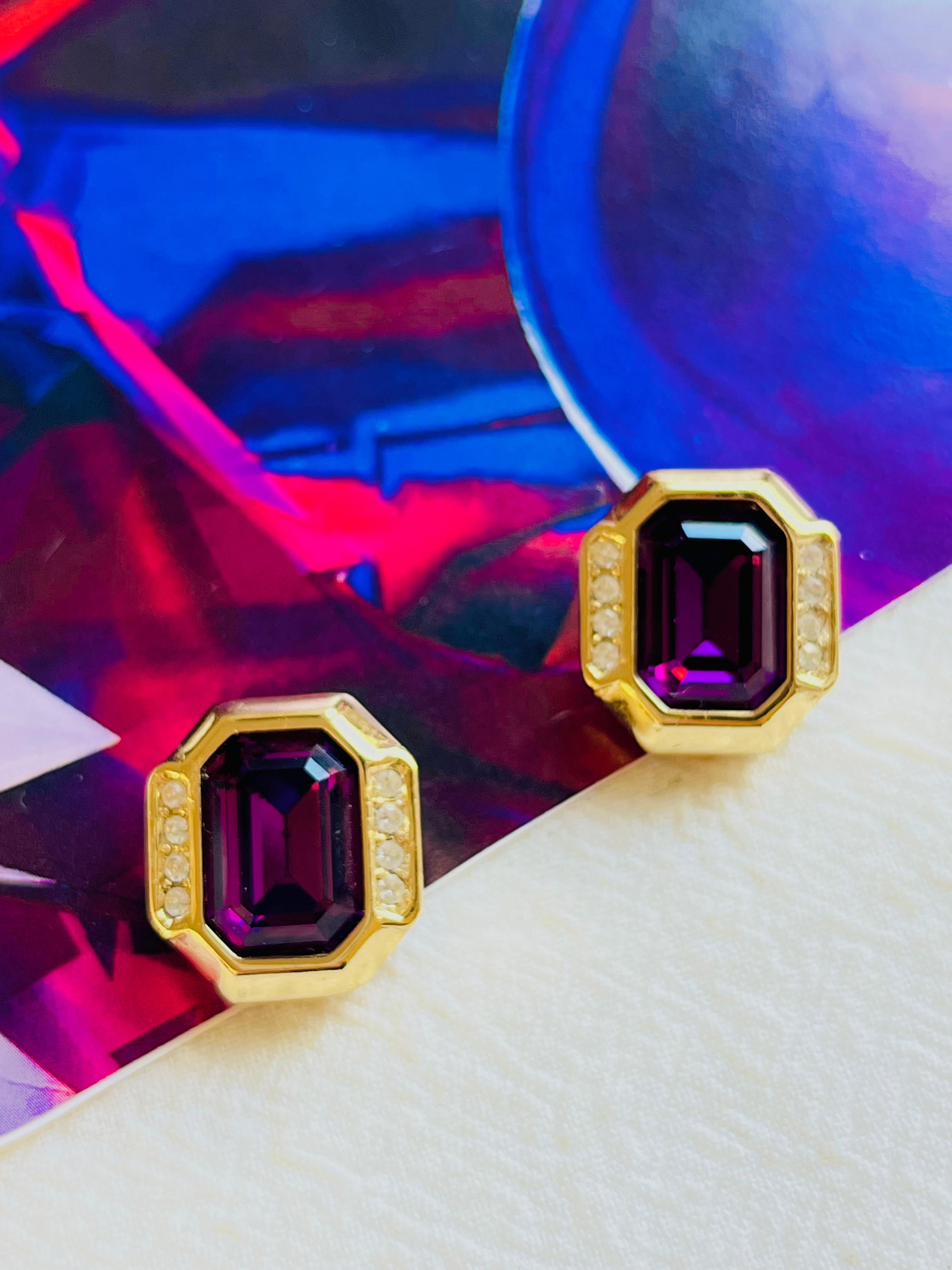 Christian Dior Vintage 1980s Amethyst Purple Crystals Octagonal Clip Earrings In Excellent Condition For Sale In Wokingham, England