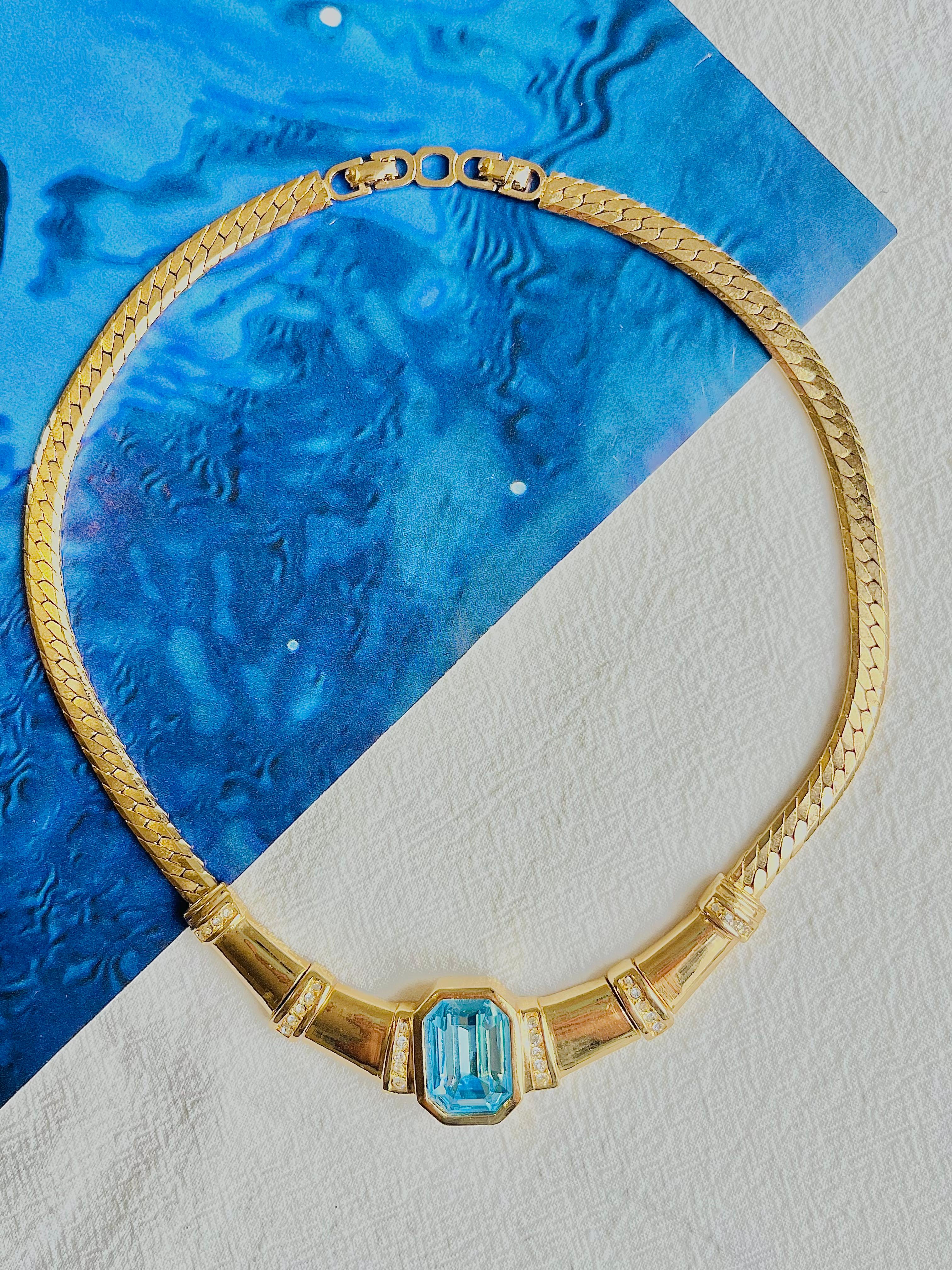 Art Deco Christian Dior Vintage 1980s Aqua Blue Rectangle Crystals Gold Chunky Necklace For Sale