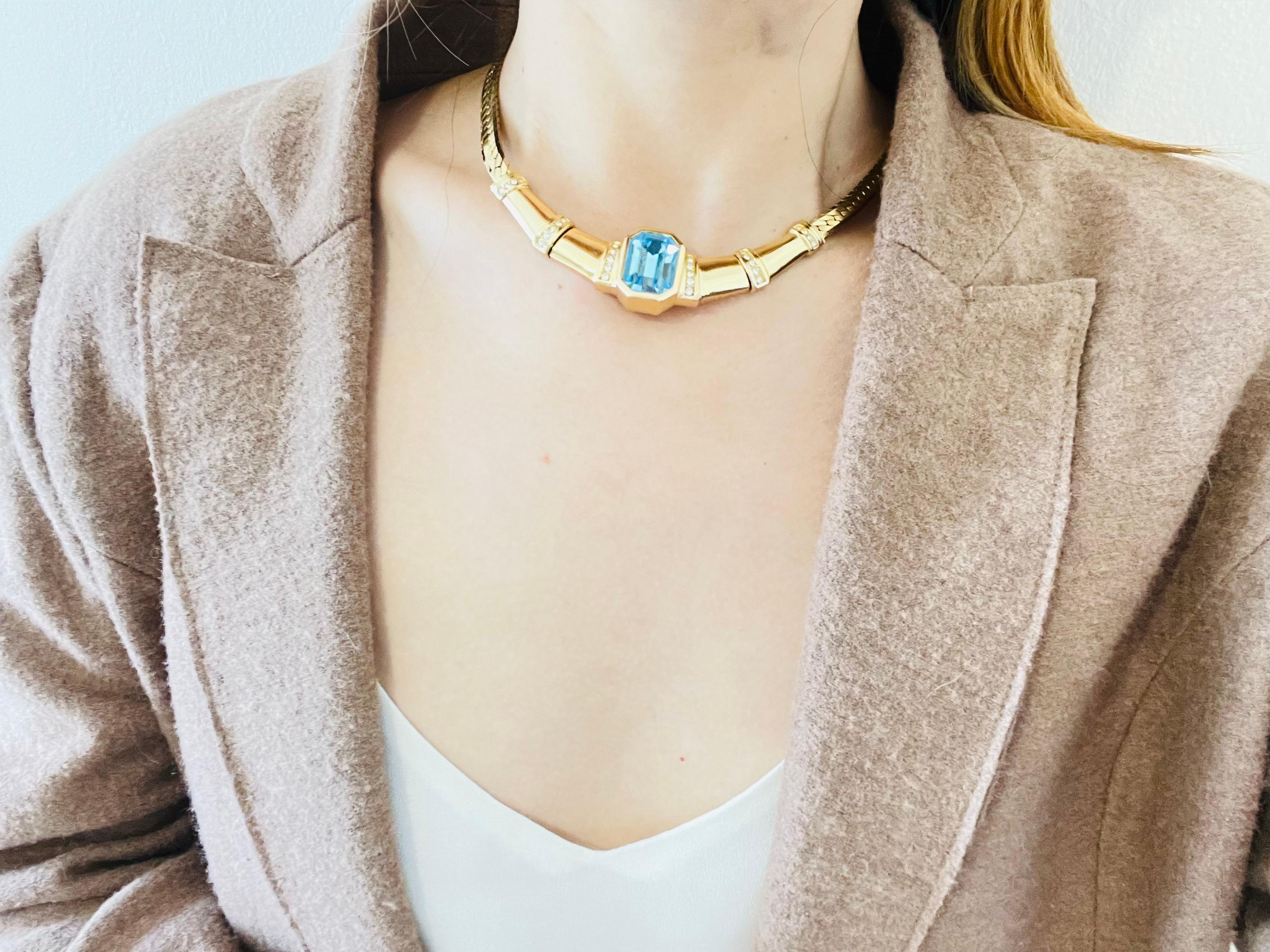 Christian Dior Vintage 1980s Aqua Blue Rectangle Crystals Gold Chunky Necklace For Sale 3