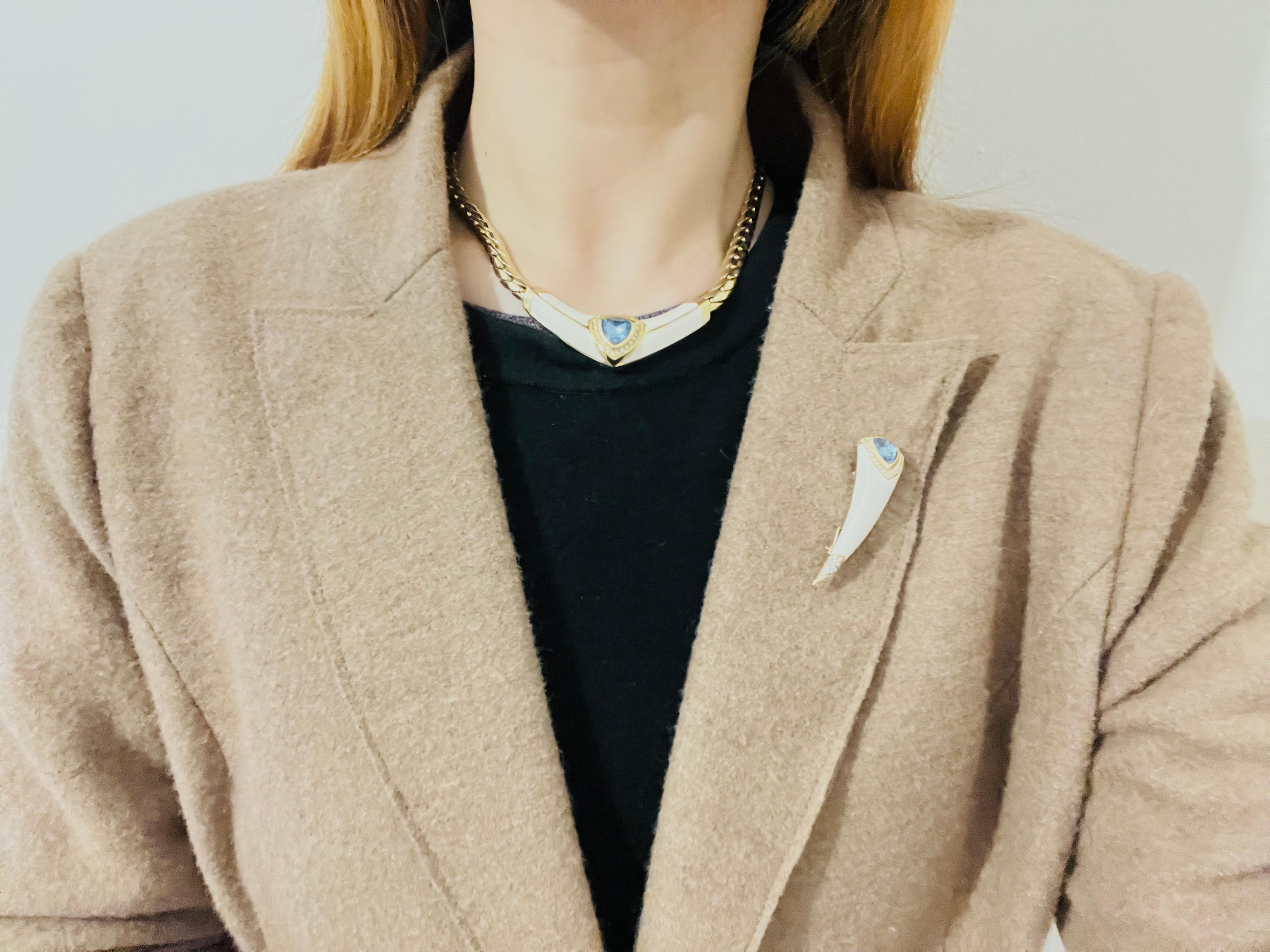 Christian Dior Vintage 1980s Aqua Blue Triangle Crystals Beige Gold Horn Brooch In Excellent Condition For Sale In Wokingham, England