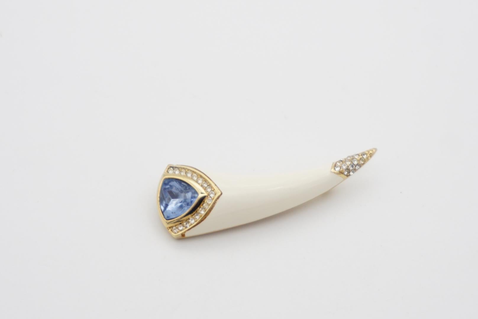 Christian Dior Vintage 1980er Jahre Aqua Blau Dreieckige Kristalle Beige Gold Horn Brosche im Angebot 3