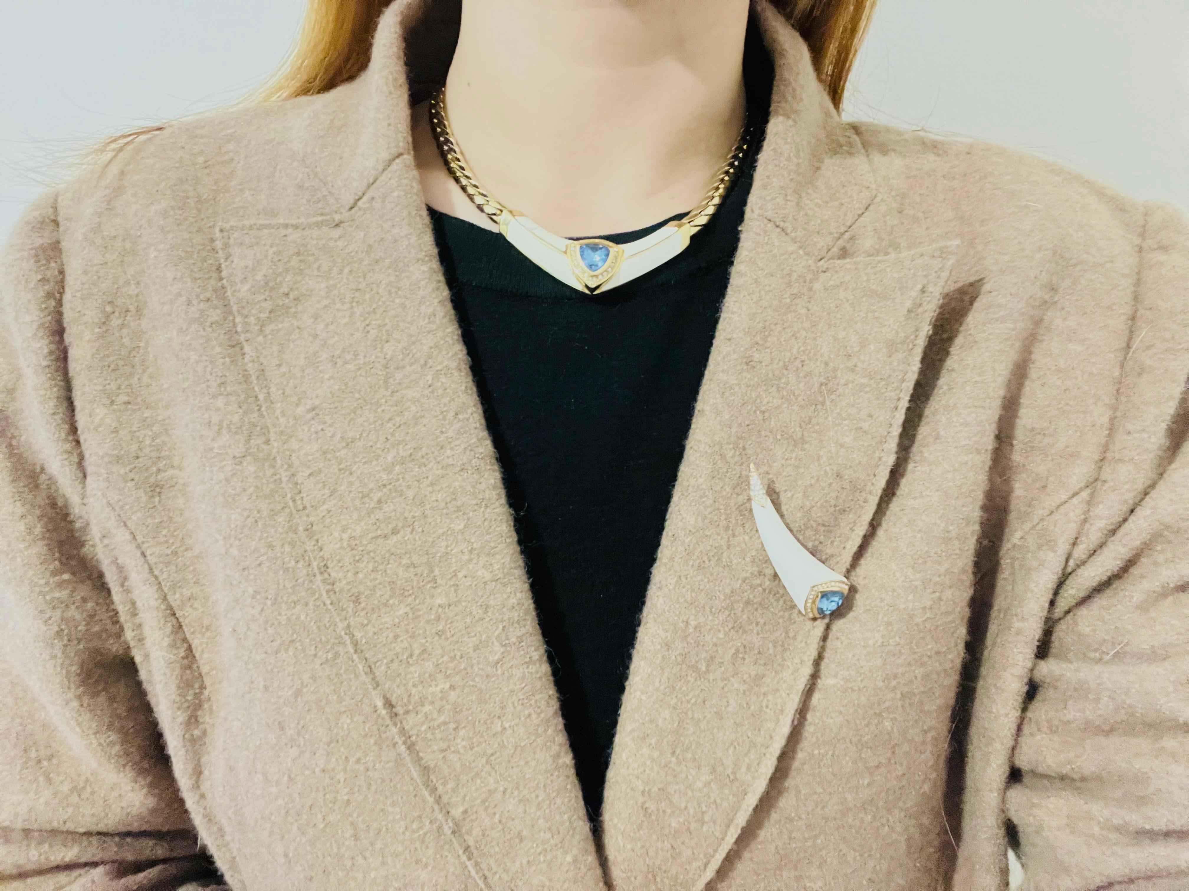 Christian Dior Vintage 1980s Aqua Blue Triangle Crystals Beige Horn Gold Brooch 2