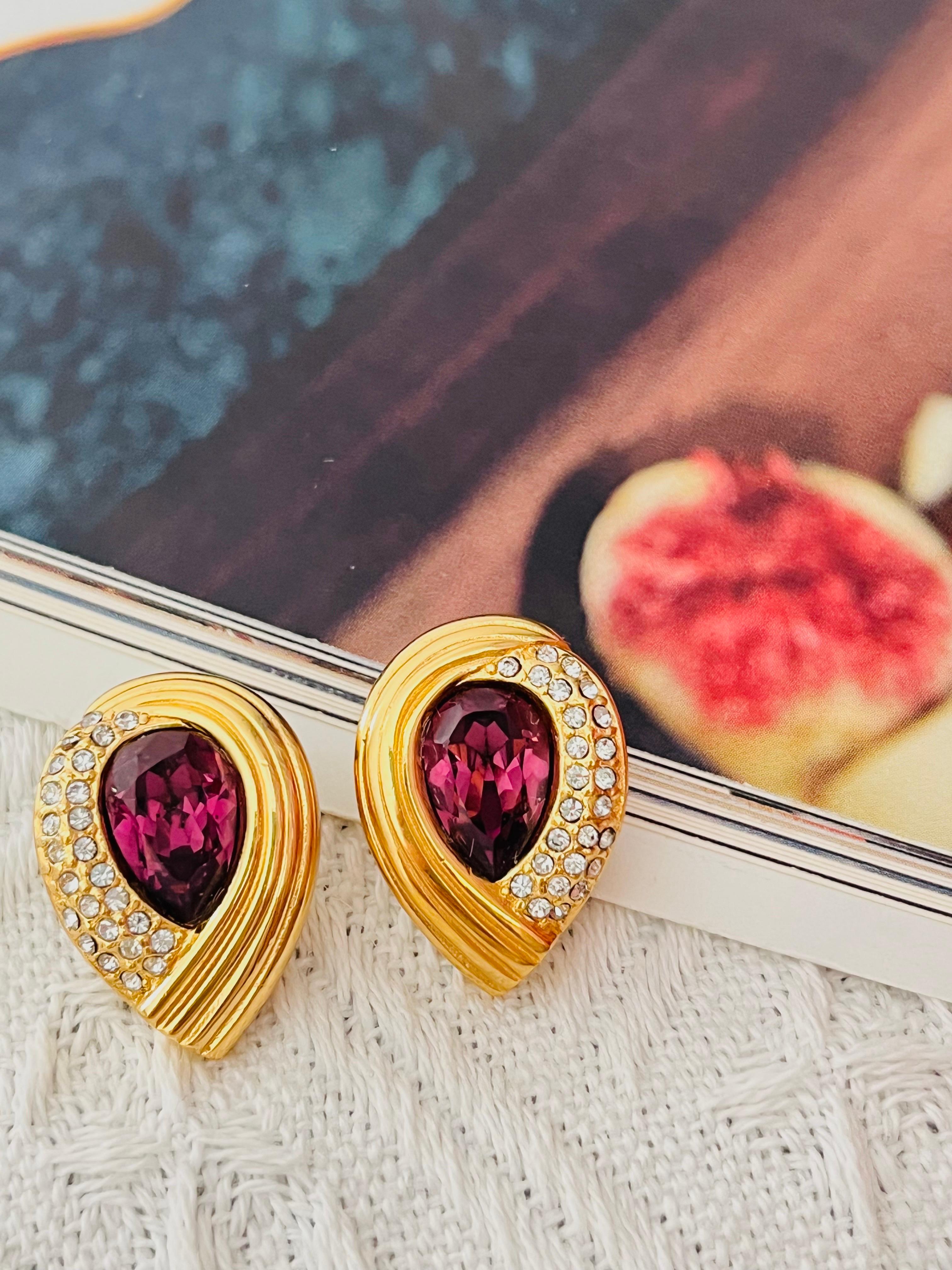 Christian Dior Vintage Años 80 Pendientes de gota de agua asimétricos con cristales de amatista en Excelente estado para la venta en Wokingham, England