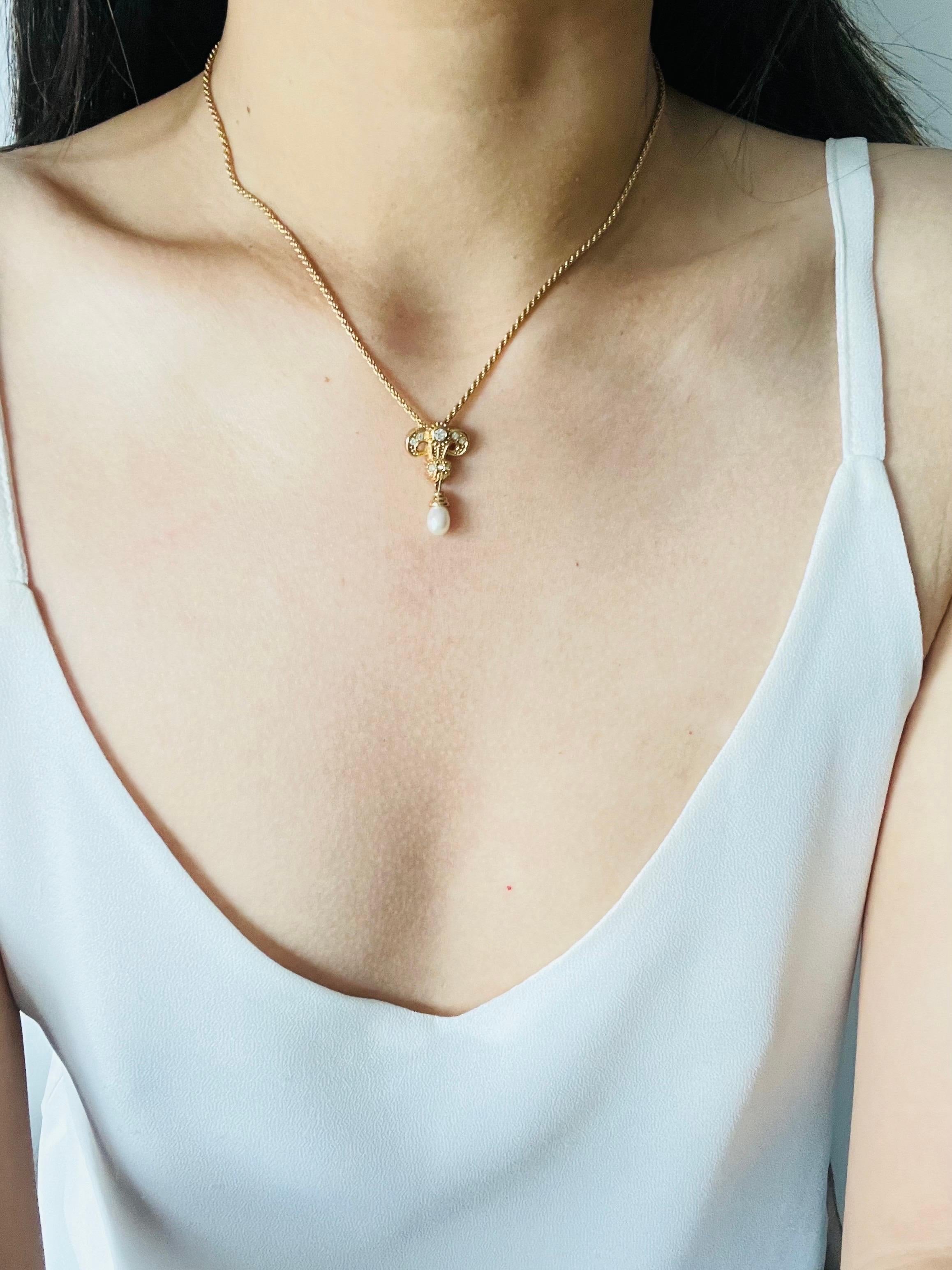 Christian Dior Vintage 1980s Baroque Iris Crystals Pearl Water Drop Necklace For Sale 3