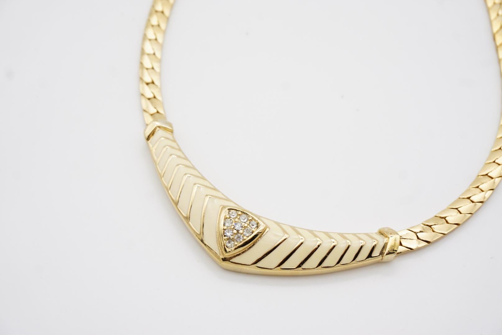 Christian Dior Vintage 1980s Beige Cream Triangle Bar Crystals Collana con ciondoli in vendita 5