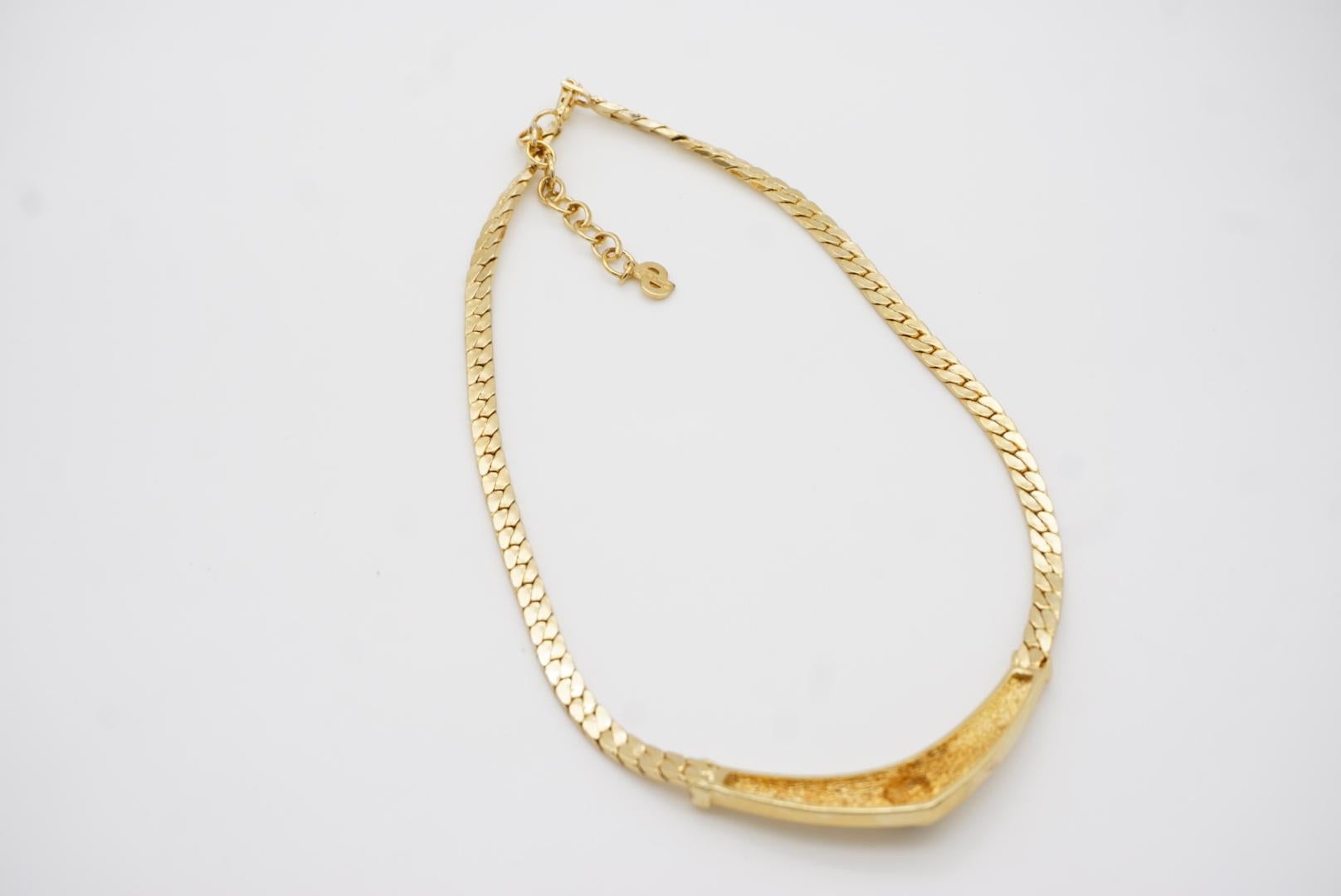 Christian Dior Vintage 1980s Beige Cream Triangle Bar Crystals Collana con ciondoli in vendita 9