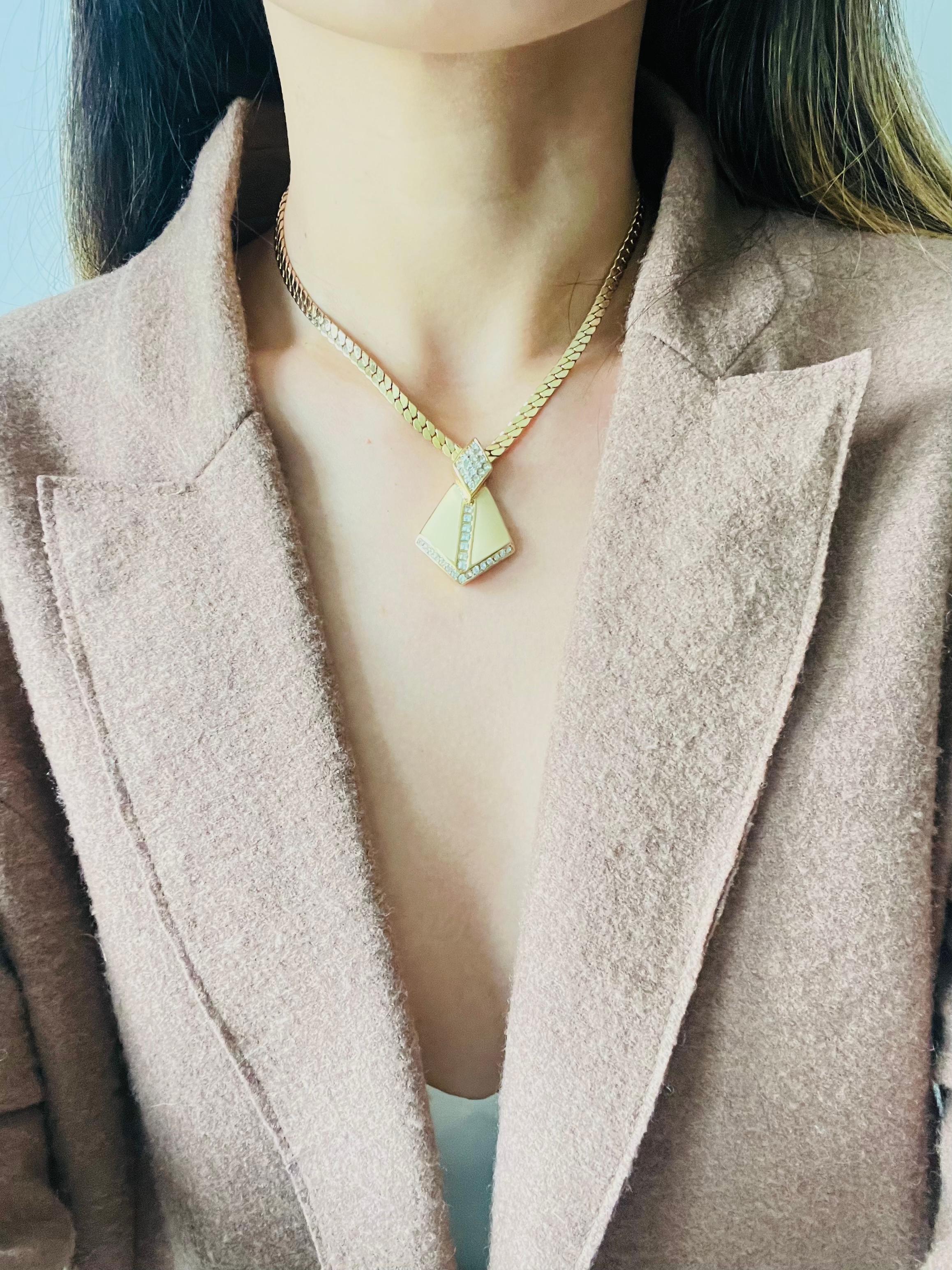 Women's or Men's Christian Dior Vintage 1980s Beige Diamond Triangle Crystals Pendant Necklace For Sale