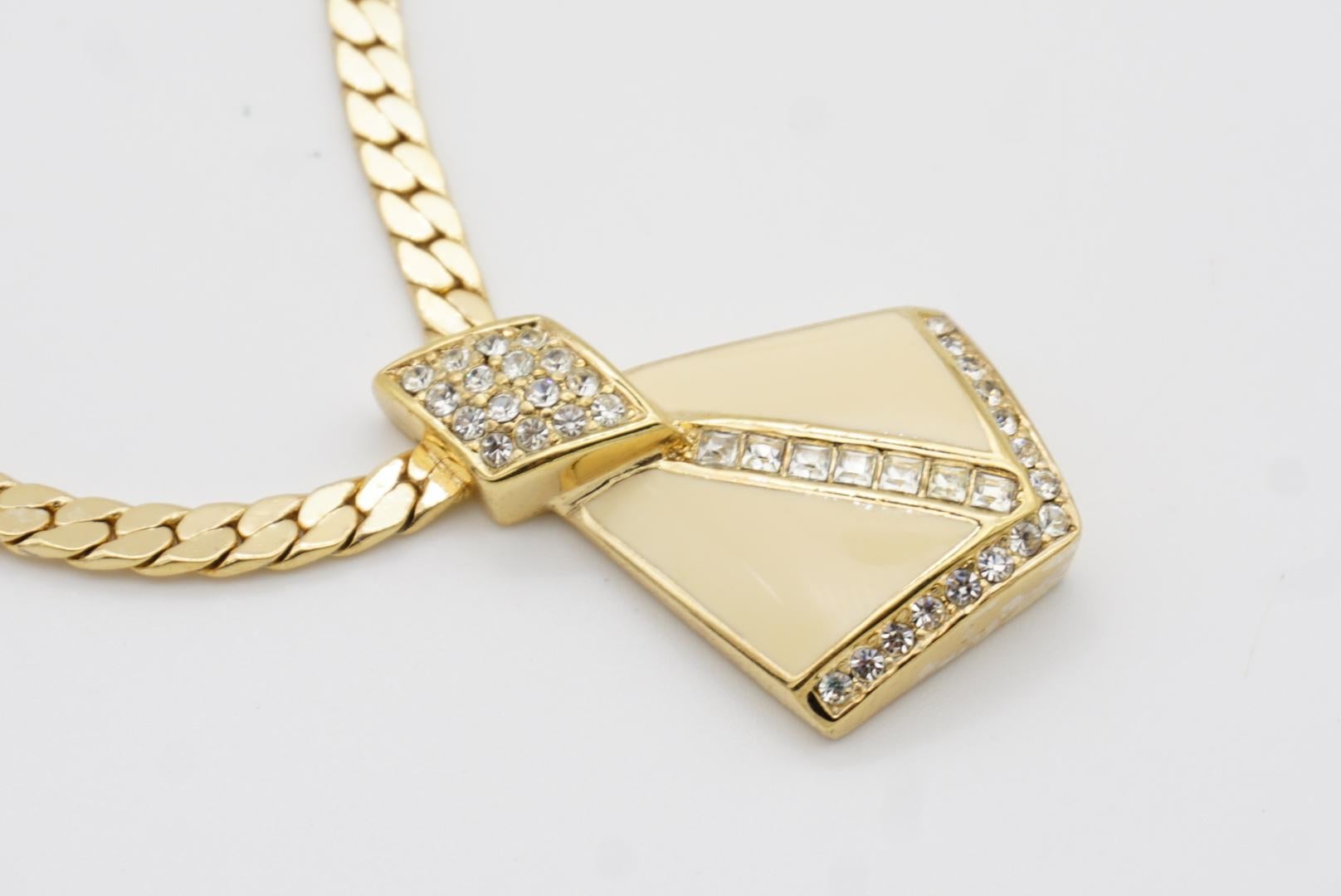 Christian Dior Vintage 1980s Beige Diamond Triangle Crystals Pendant Necklace For Sale 4