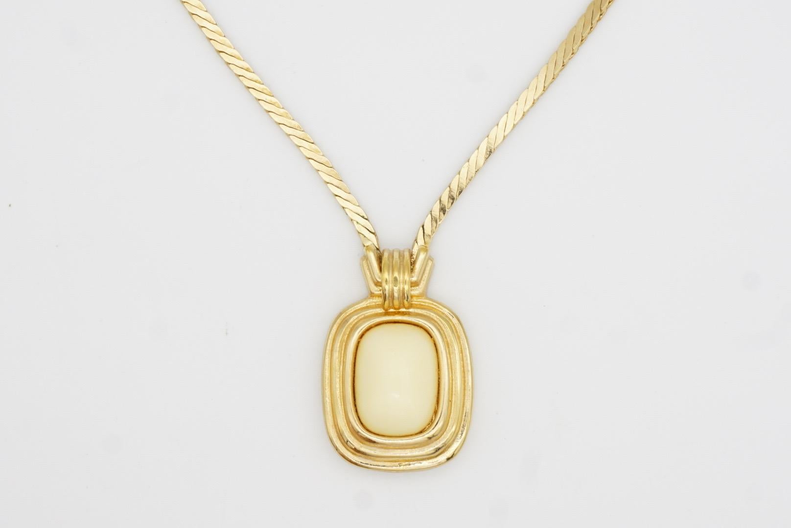 Christian Dior Vintage 1980s Beige Light Yellow Oval Rectangle Pendant Necklace 3