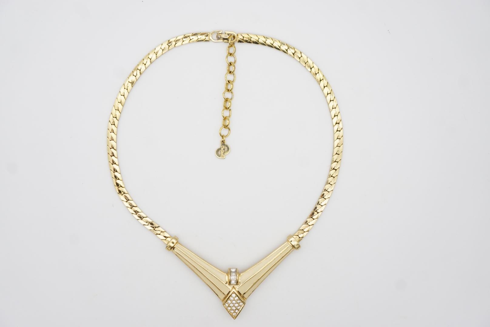 Christian Dior Vintage 1980s Beige Triangle Diamond Crystals Pendant Necklace For Sale 2