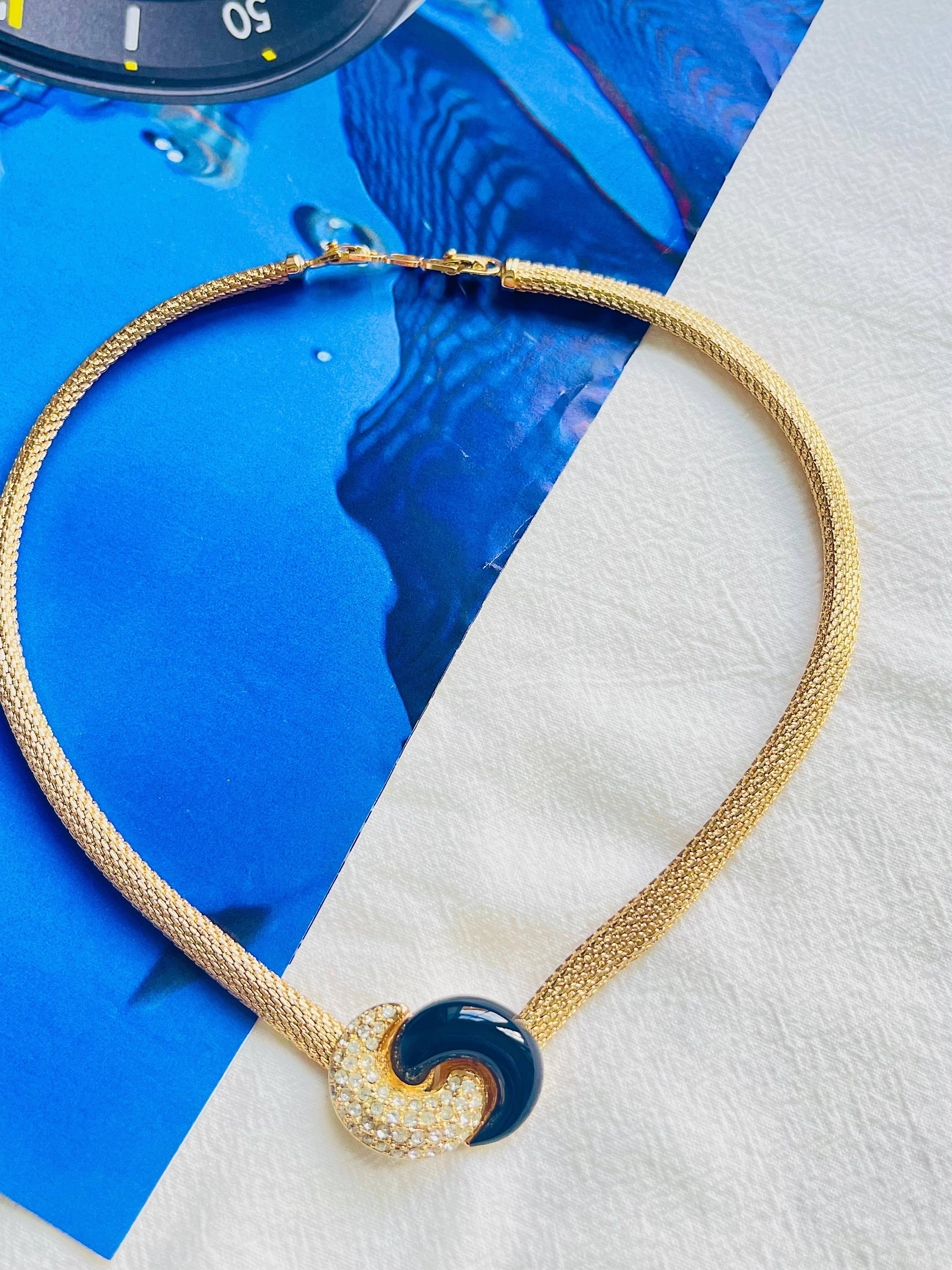 Art déco Christian Dior, collier pendentif vintage des années 1980 en émail noir et cristaux avec nœud papillon en vente