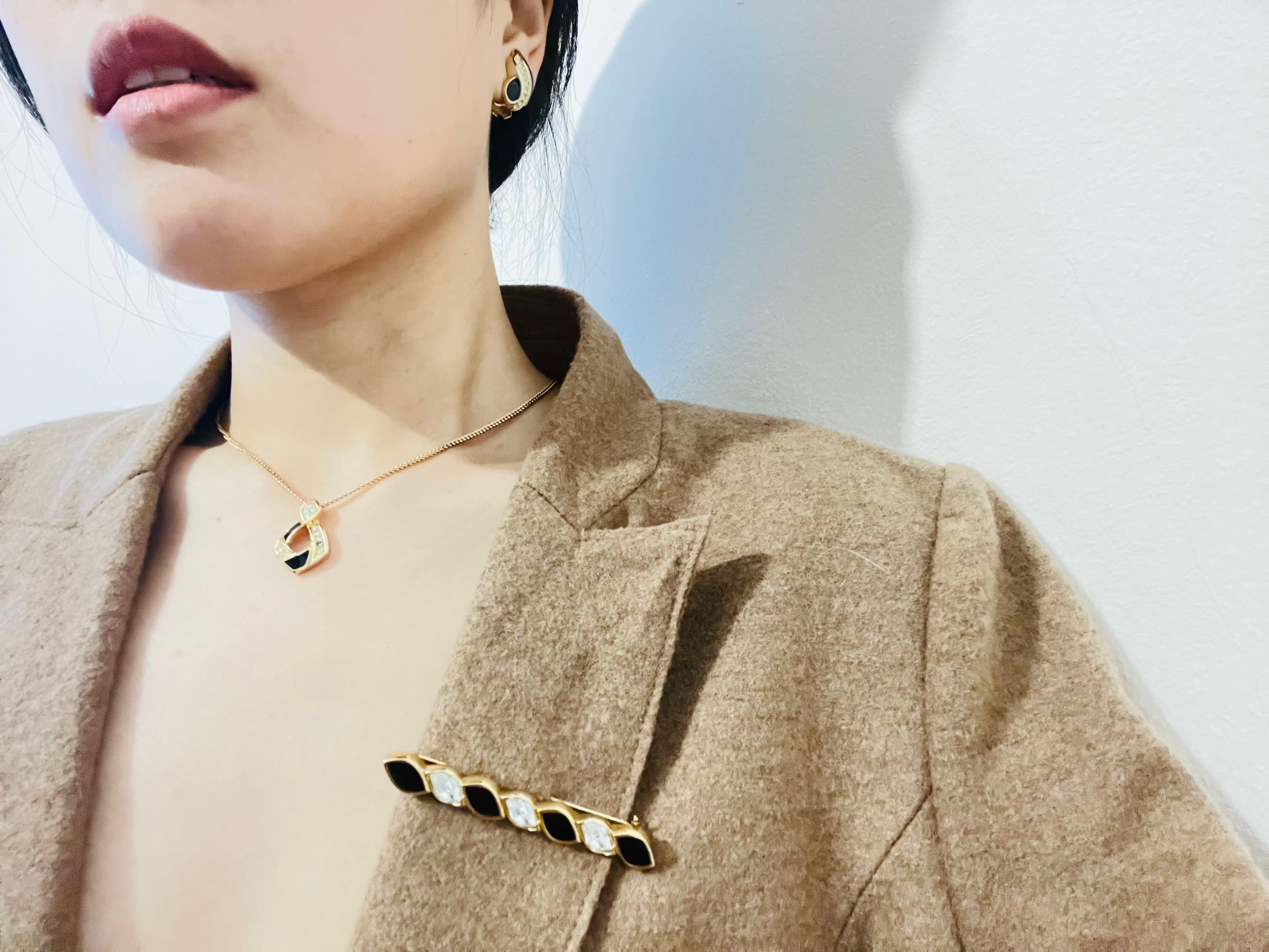 Christian Dior Vintage 1980s Black Enamel Crystals Long Bar Spiral Twist Brooch 2