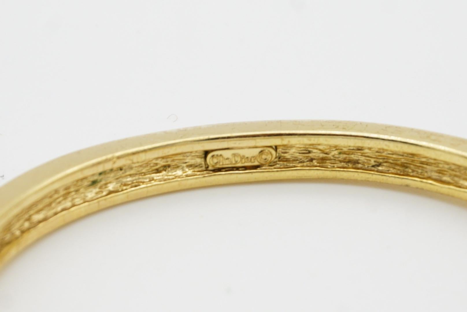 Christian Dior Vintage Años 80 Esmalte negro Cristales de rubí Brazalete puño Pulsera en venta 7