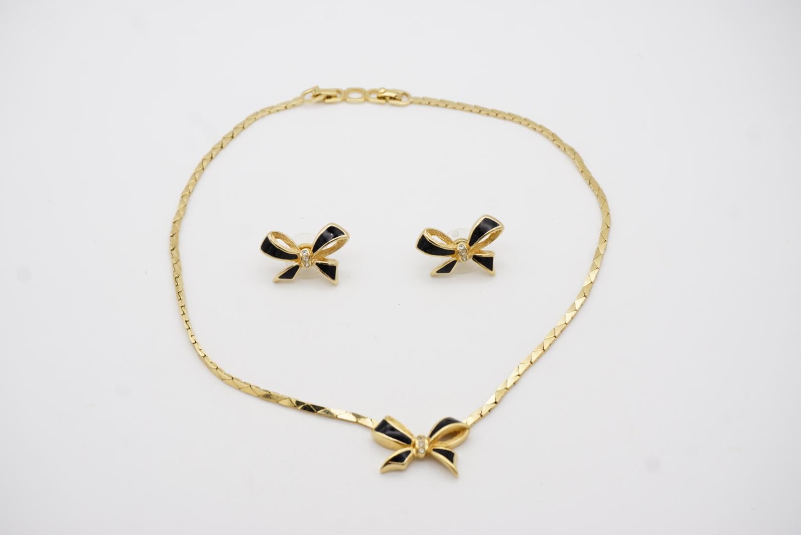 Christian Dior - Ensemble cadeau en cristals noirs avec nœud papillon, collier et boucles d'oreilles, années 1980 en vente 5