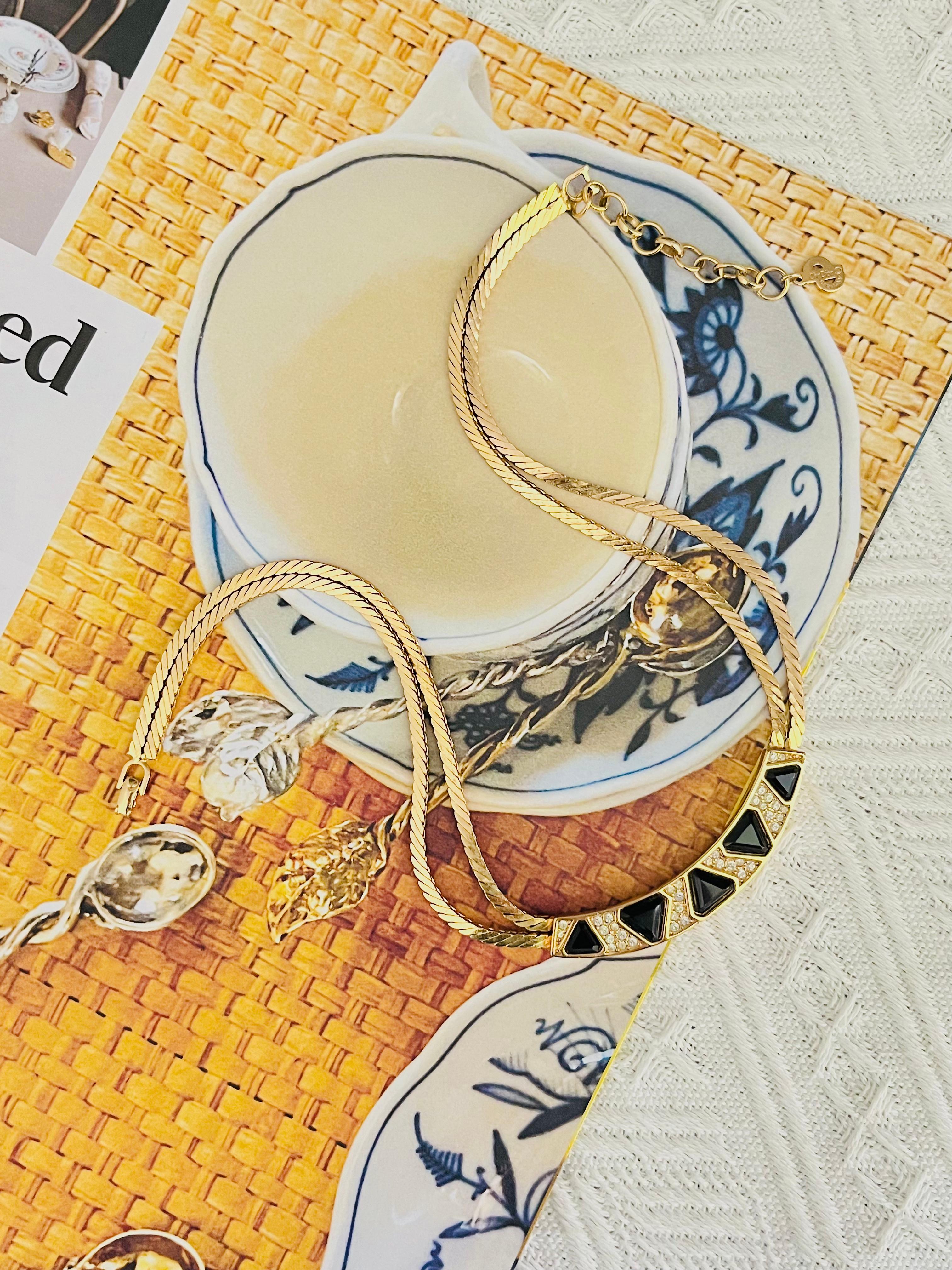 Christian Dior Vintage anni '80 Collana a doppio strato con triangolo nero e cristalli In condizioni ottime in vendita a Wokingham, England