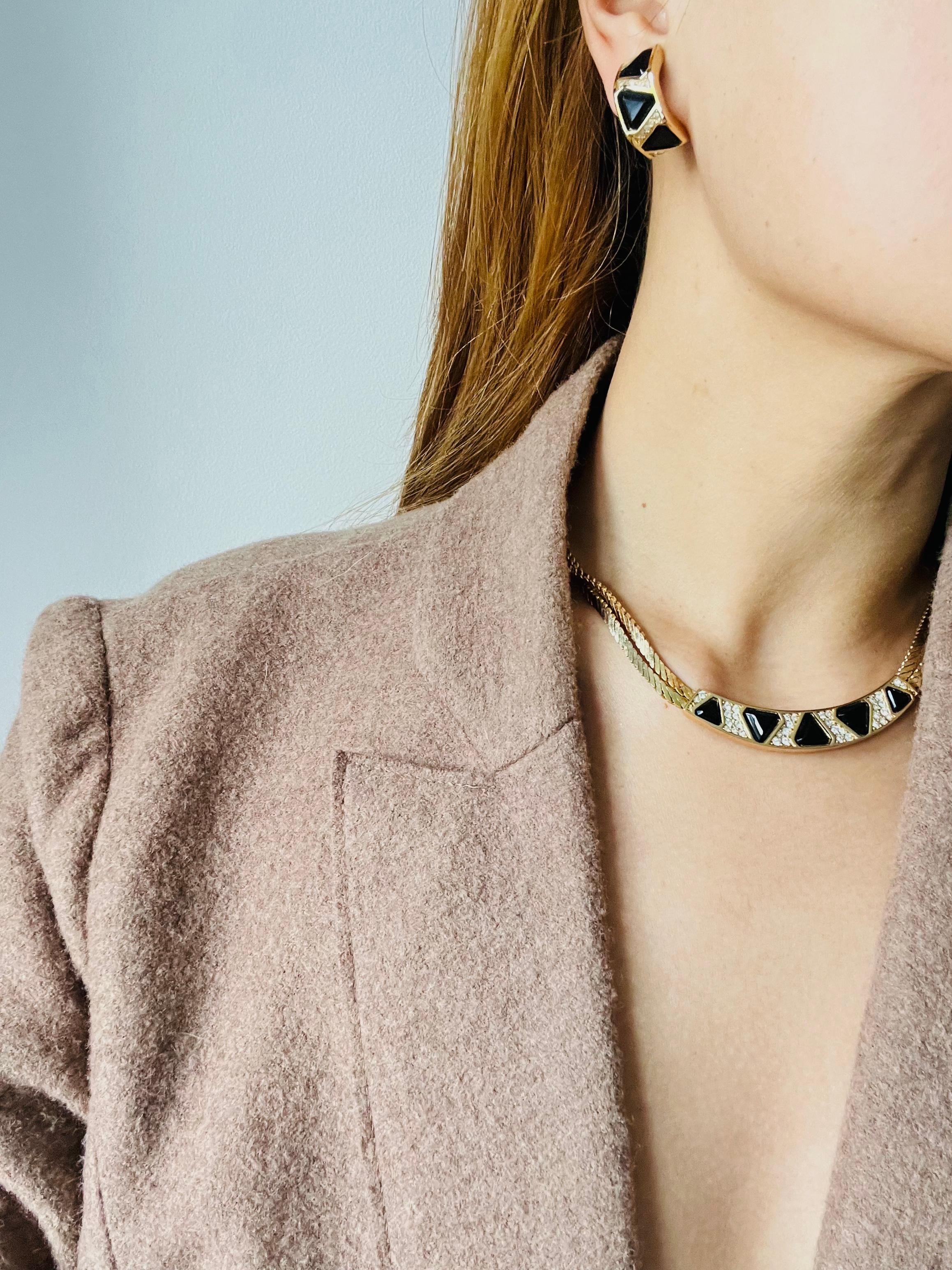 da uomo o donna Christian Dior Vintage anni '80 Collana a doppio strato con triangolo nero e cristalli in vendita