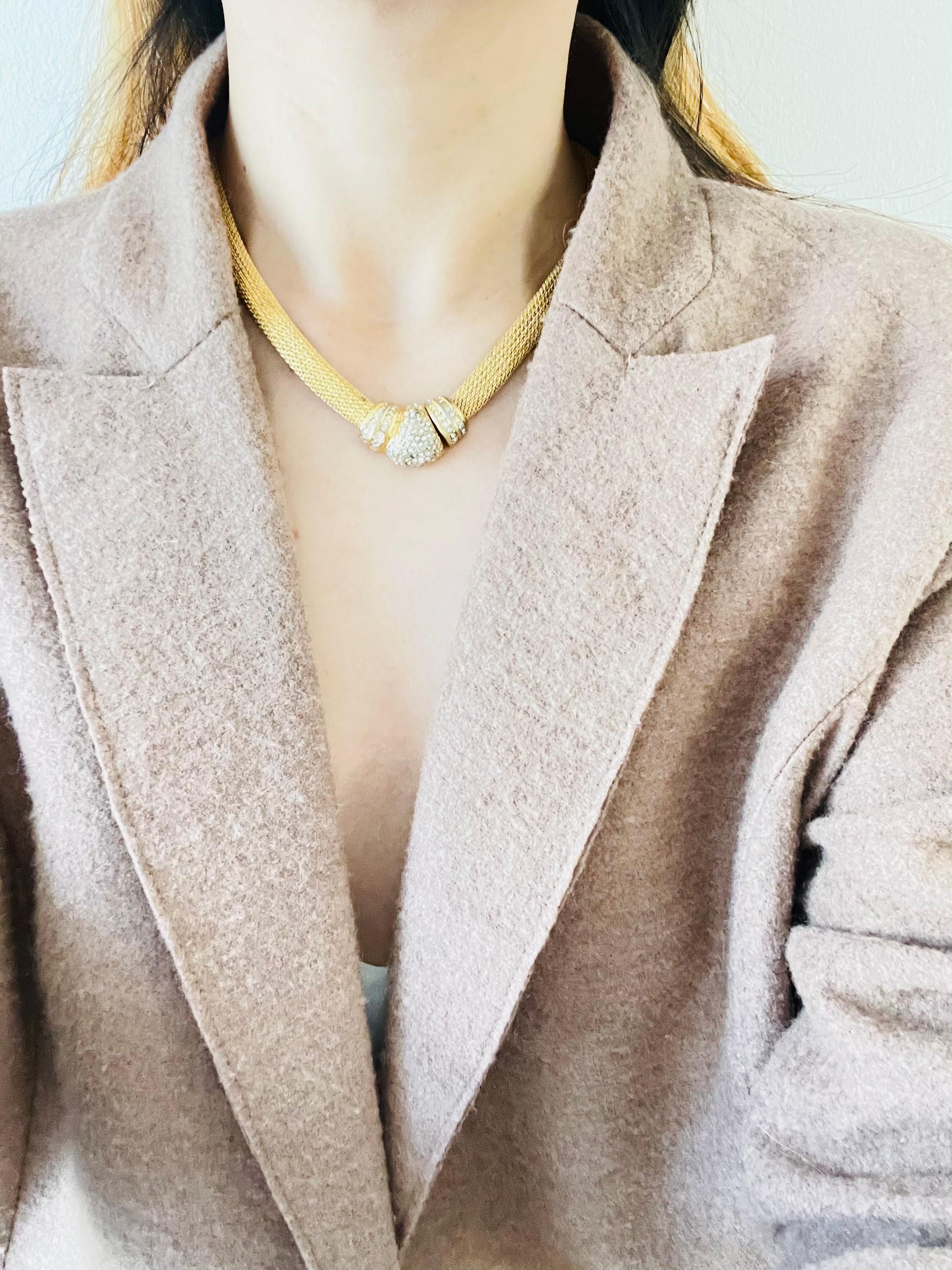 Christian Dior Vintage 1980s Button Whole Crystals Omega Snake Mesh Necklace For Sale 2