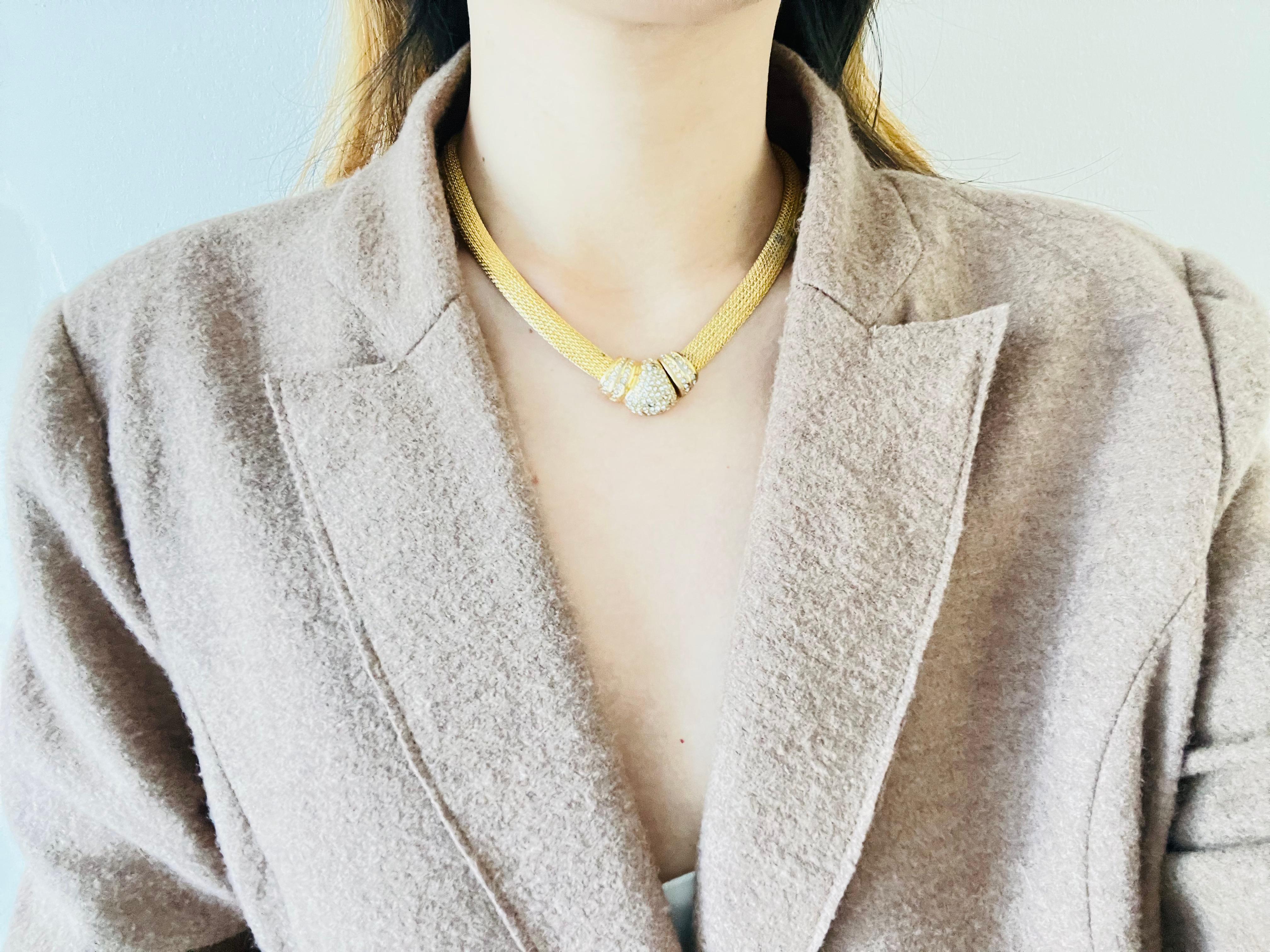 Christian Dior Vintage 1980s Button Whole Crystals Omega Snake Mesh Necklace For Sale 3