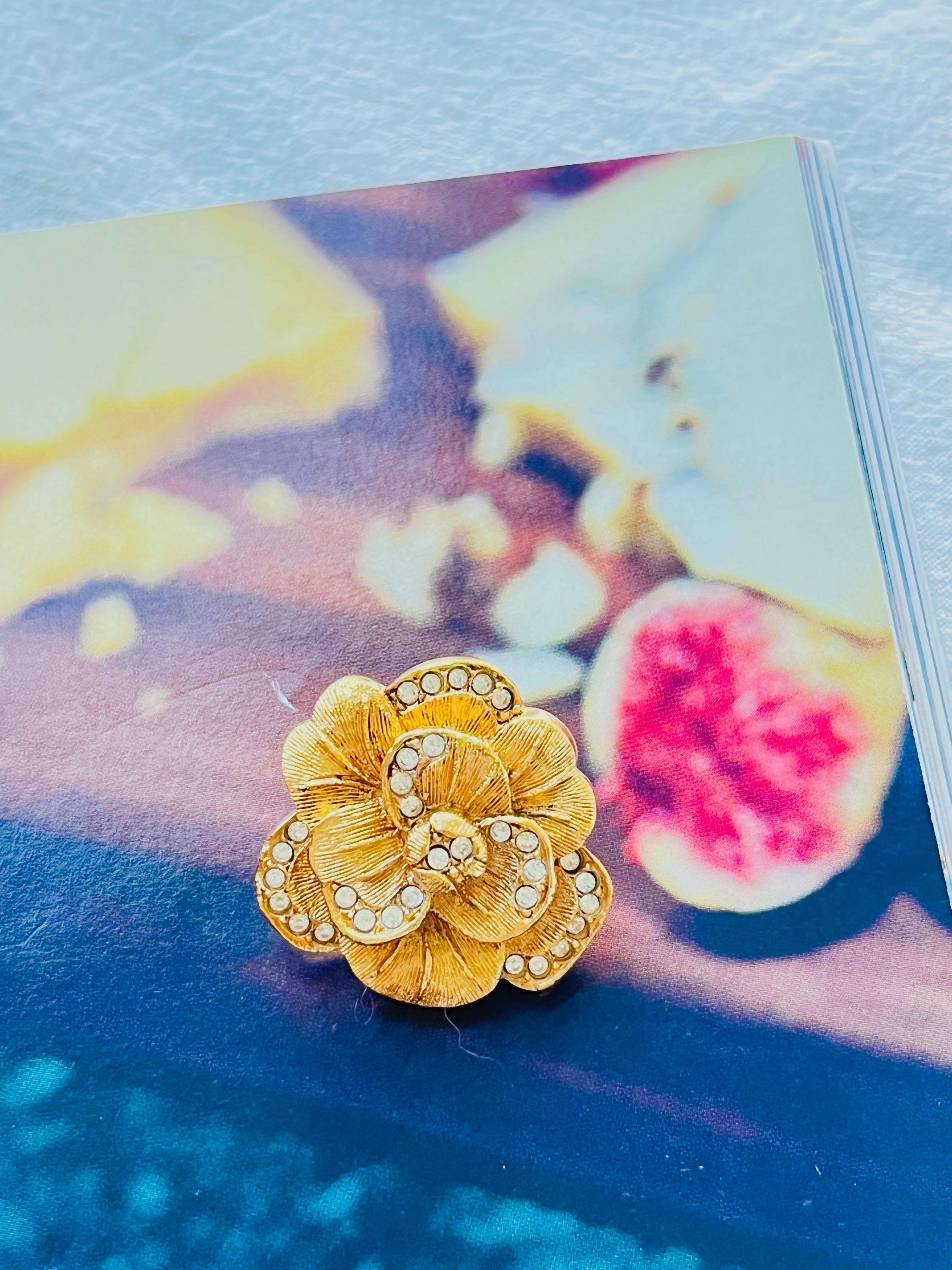 Christian Dior Vintage 1980s Camellia Crystal Layer Rose Gold Flower Pin Brooch For Sale 2
