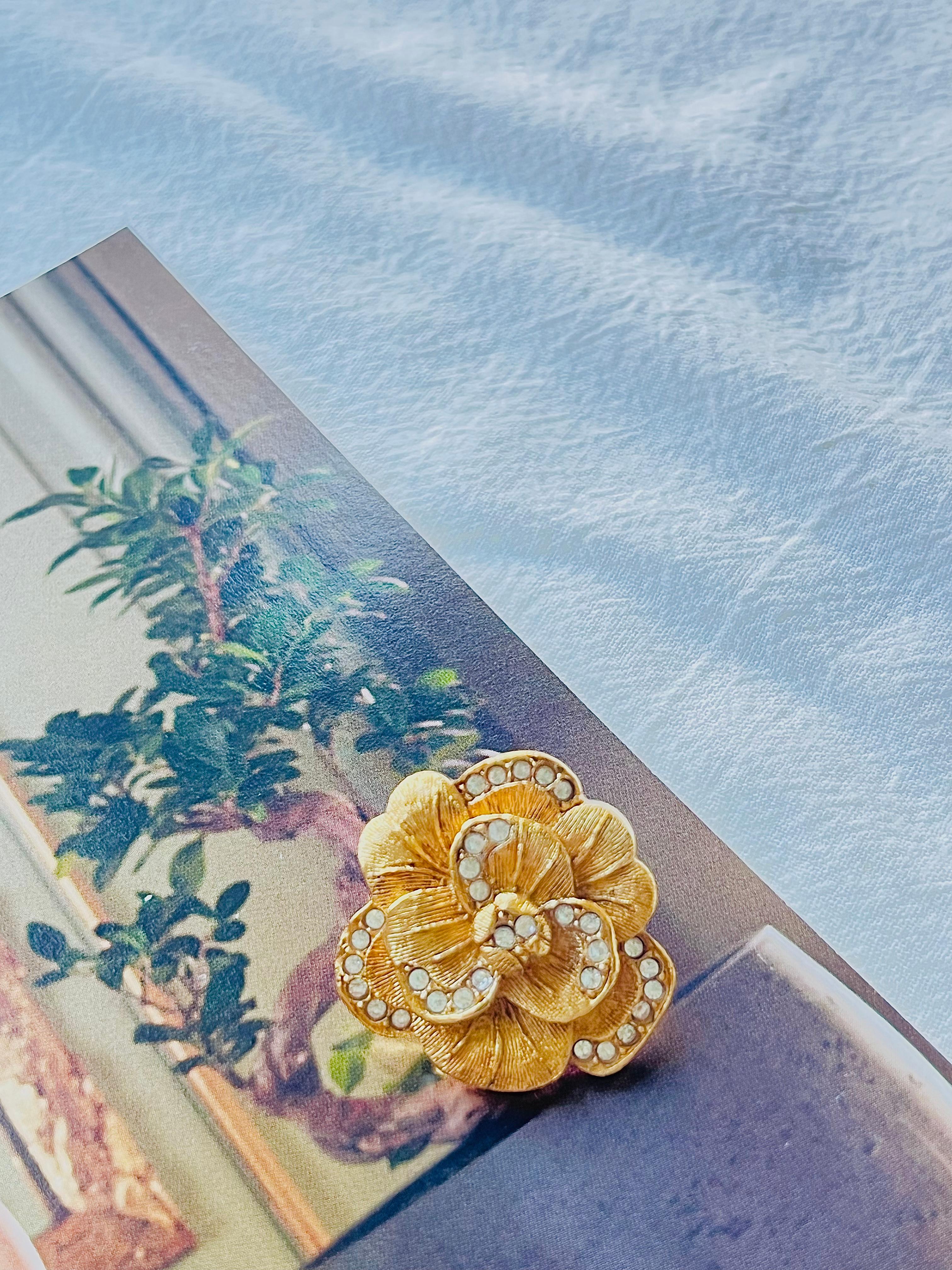 Christian Dior Vintage 1980s Camellia Crystal Layer Rose Gold Flower Pin Brooch For Sale 3