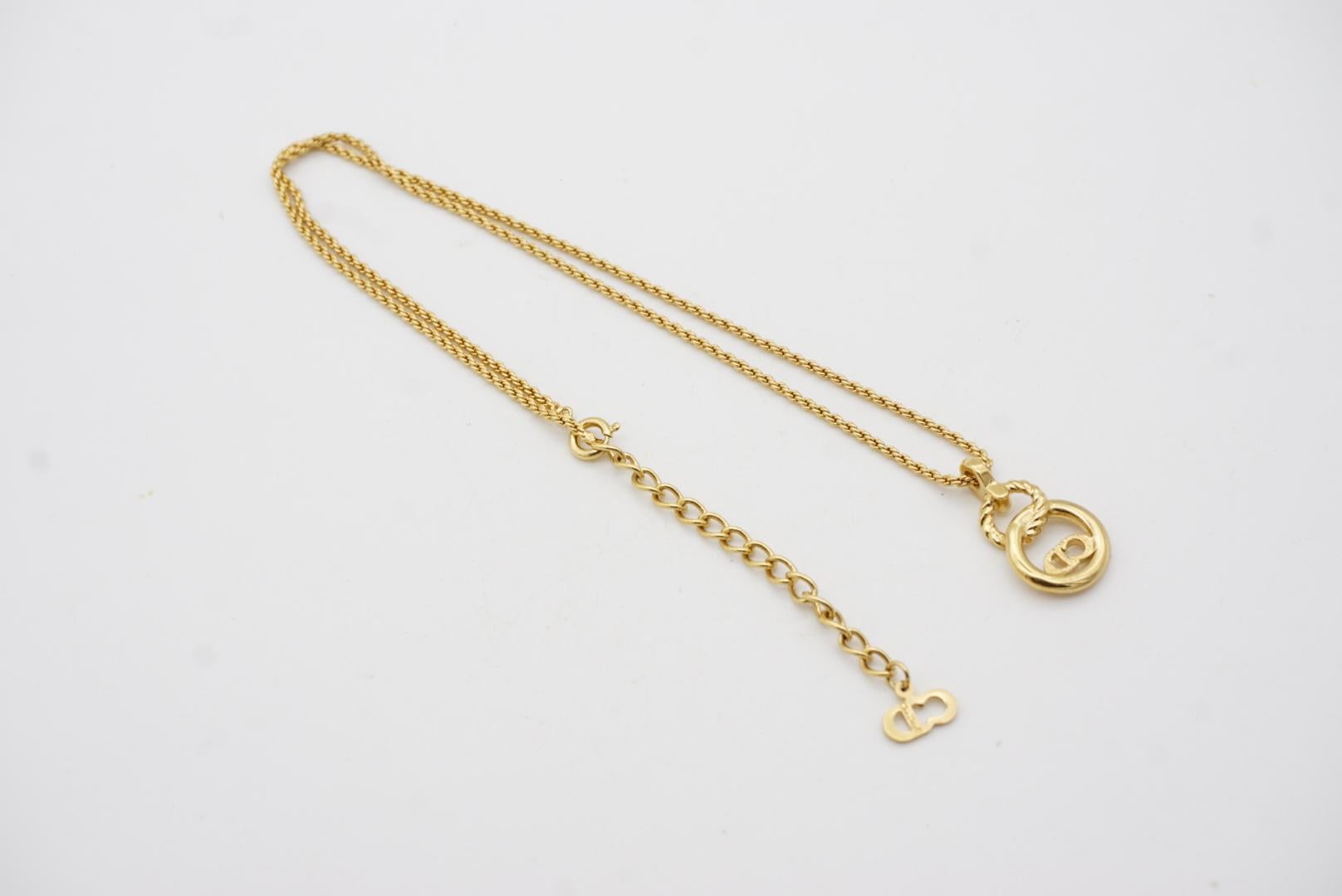 Christian Dior Vintage 1980s CD Logo Monogram Circle Openwork Pendant Necklace For Sale 6