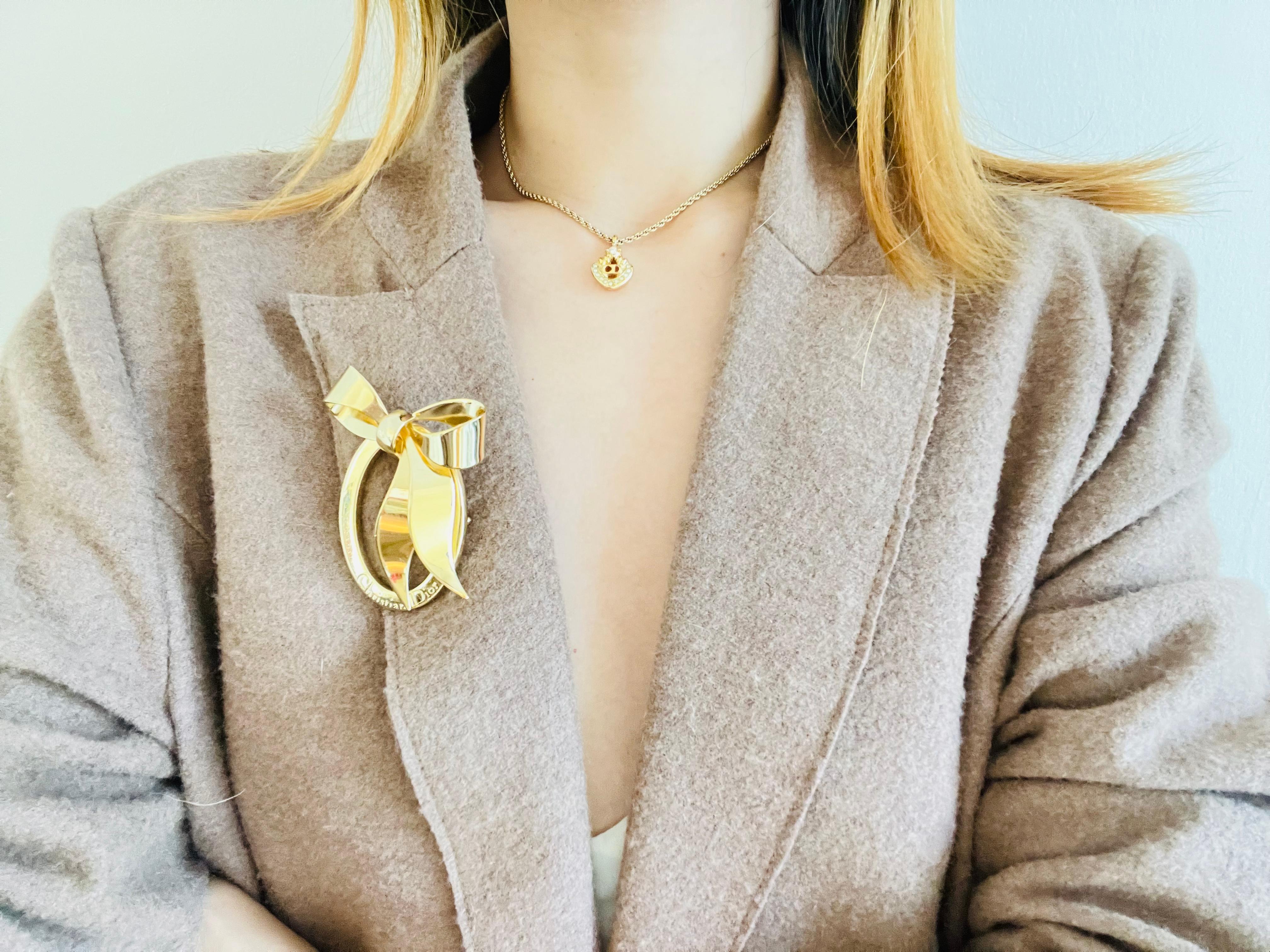 Christian Dior Vintage 1980s CD Logo Monogram Crystals Openwork Pendant Necklace For Sale 2