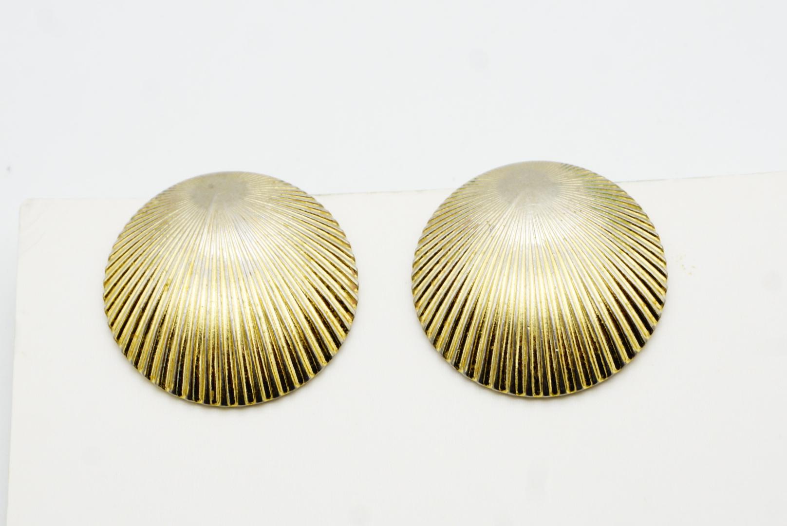 Christian Dior Vintage 1980s Circle Round Shell Modernist Gold Clip Earrings For Sale 4
