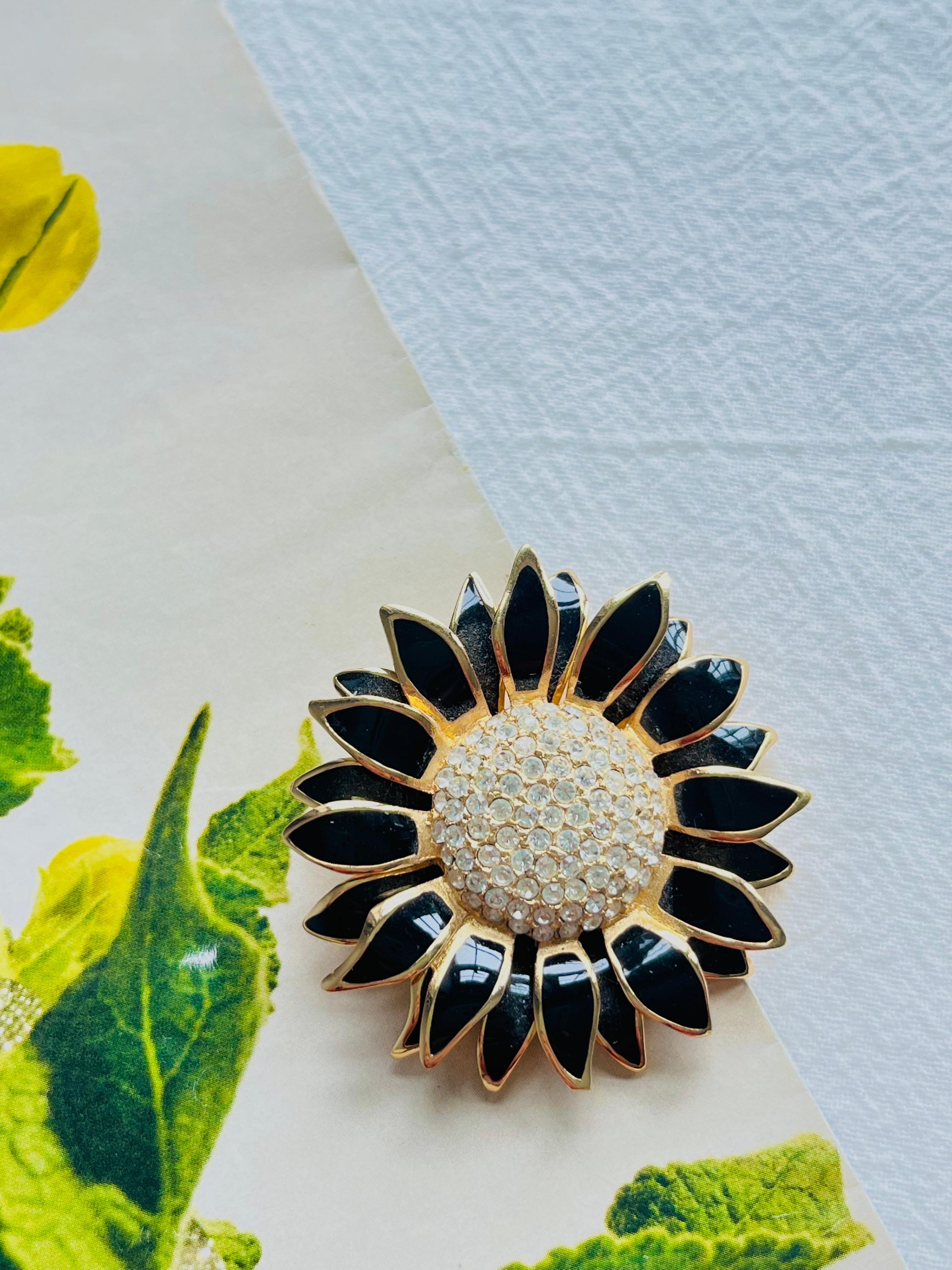 Christian Dior Vintage 1980s Crystals Black Petal Sunflower Double Layer Brooch In Excellent Condition For Sale In Wokingham, England