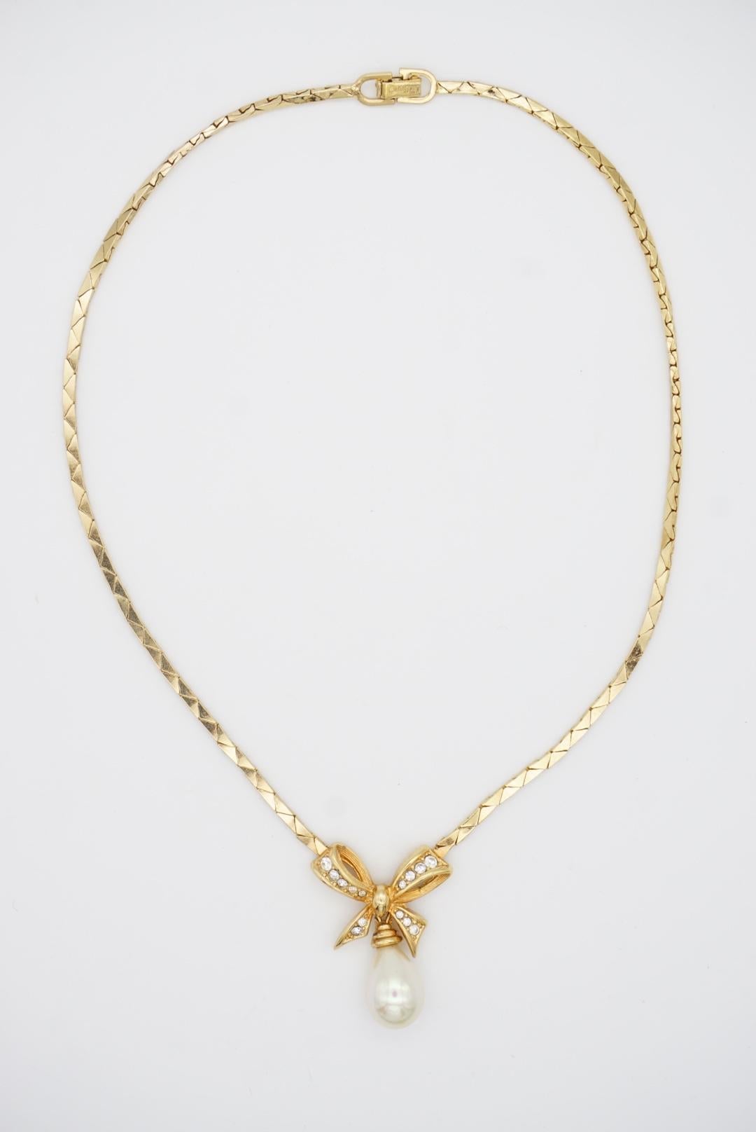 Christian Dior Vintage 1980s Crystals Bow Pearl Teardrop Gold Pendant Necklace For Sale 6