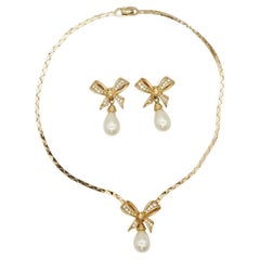 Christian Dior Vintage 1980s Crystals Bow Pearl Teardrop Set Necklace Earrings