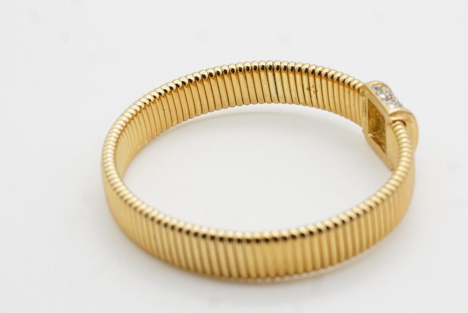 Christian Dior Bracciale Omega Regolabile Vintage 1980 con Cristalli Quadrati e Charm in vendita 5