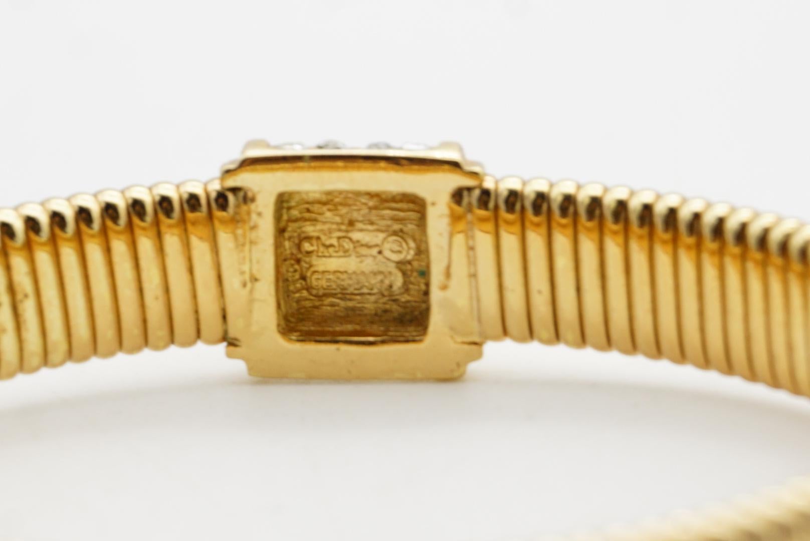 Christian Dior Bracciale Omega Regolabile Vintage 1980 con Cristalli Quadrati e Charm in vendita 7