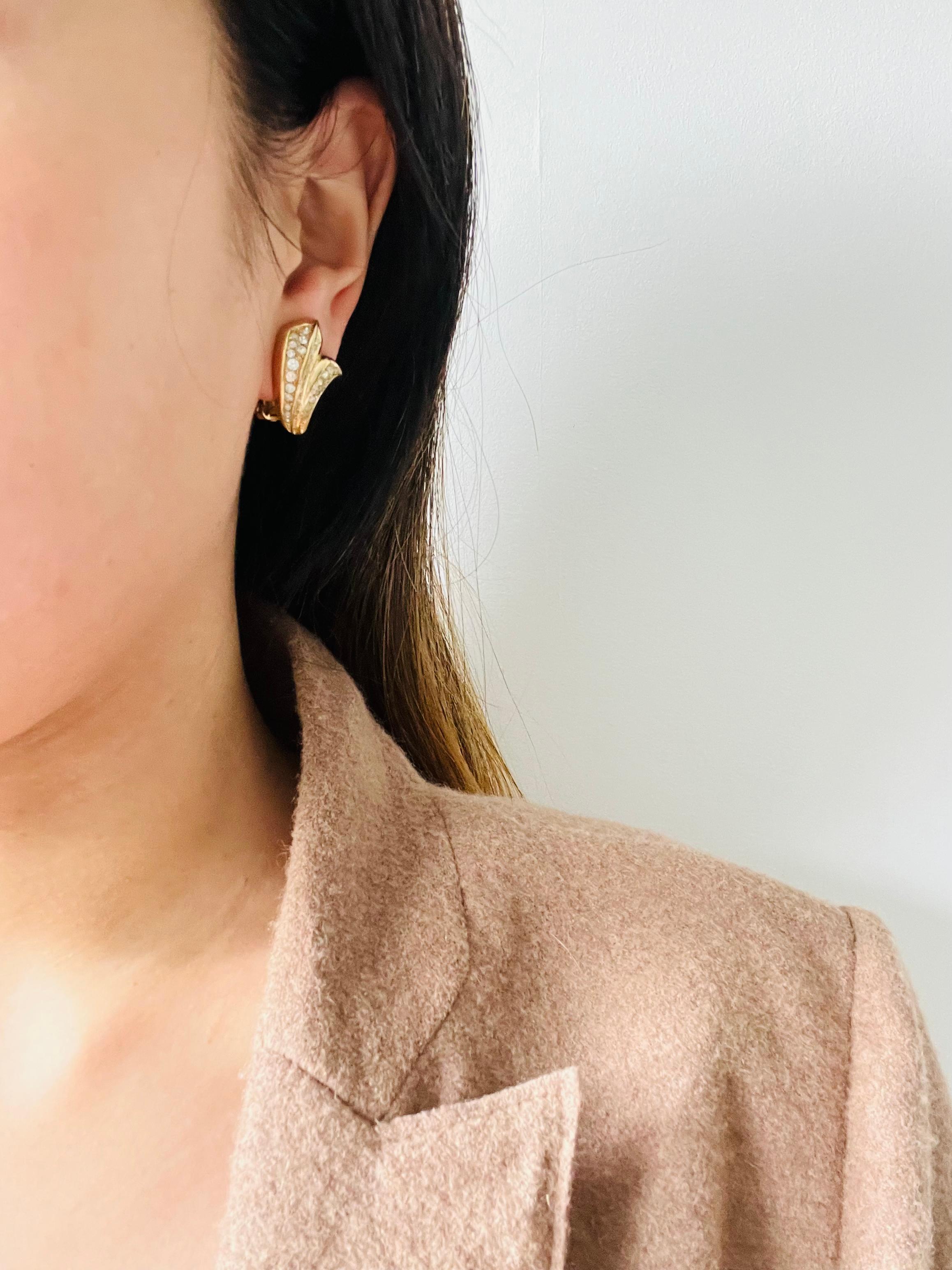 Christian Dior Vintage 1980s Crystals Wing Petal Floral Blossom Clip Earrings For Sale 1