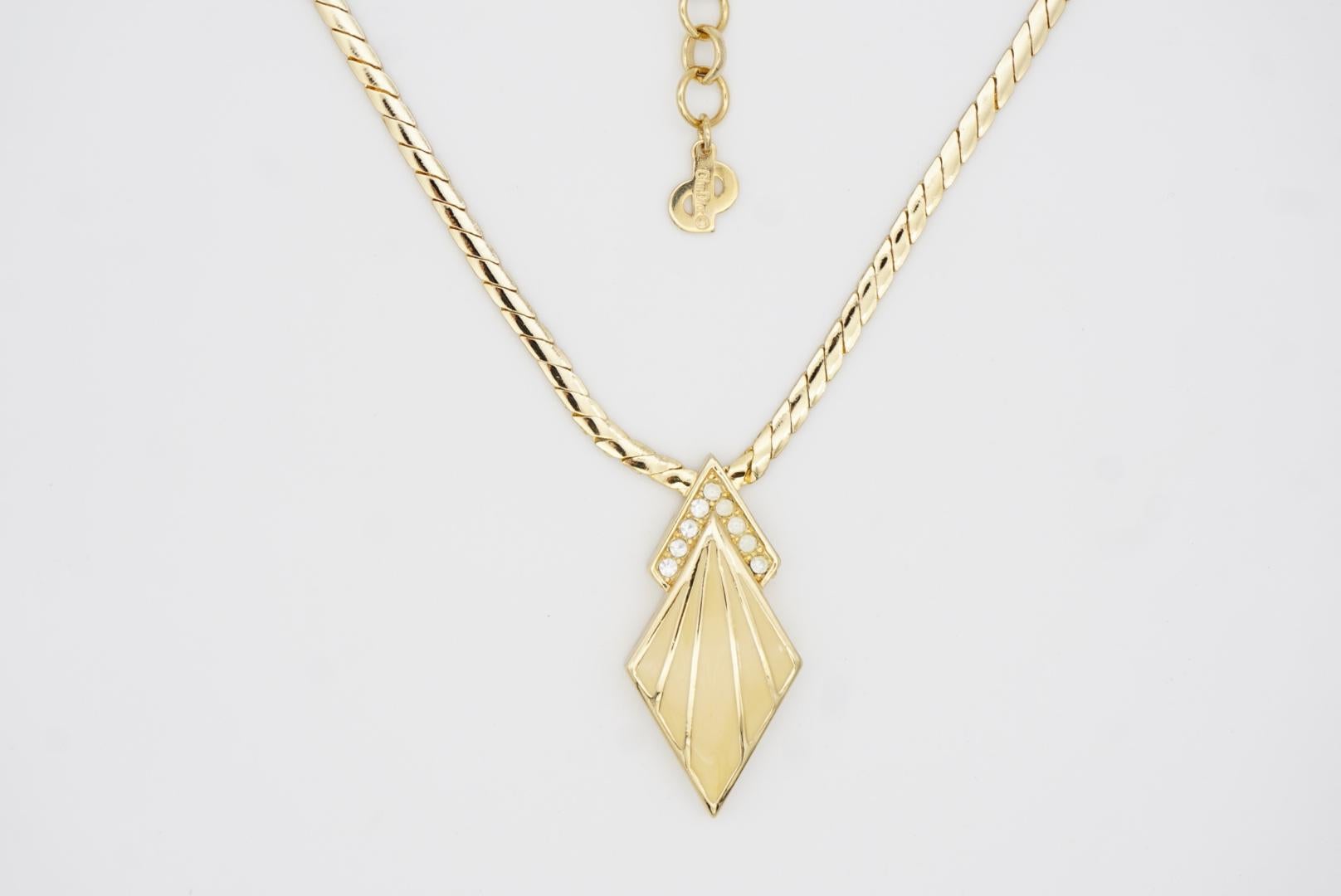 Christian Dior Vintage 1980s Diamond Beige Enamel V Crystals Pendant Necklace For Sale 5