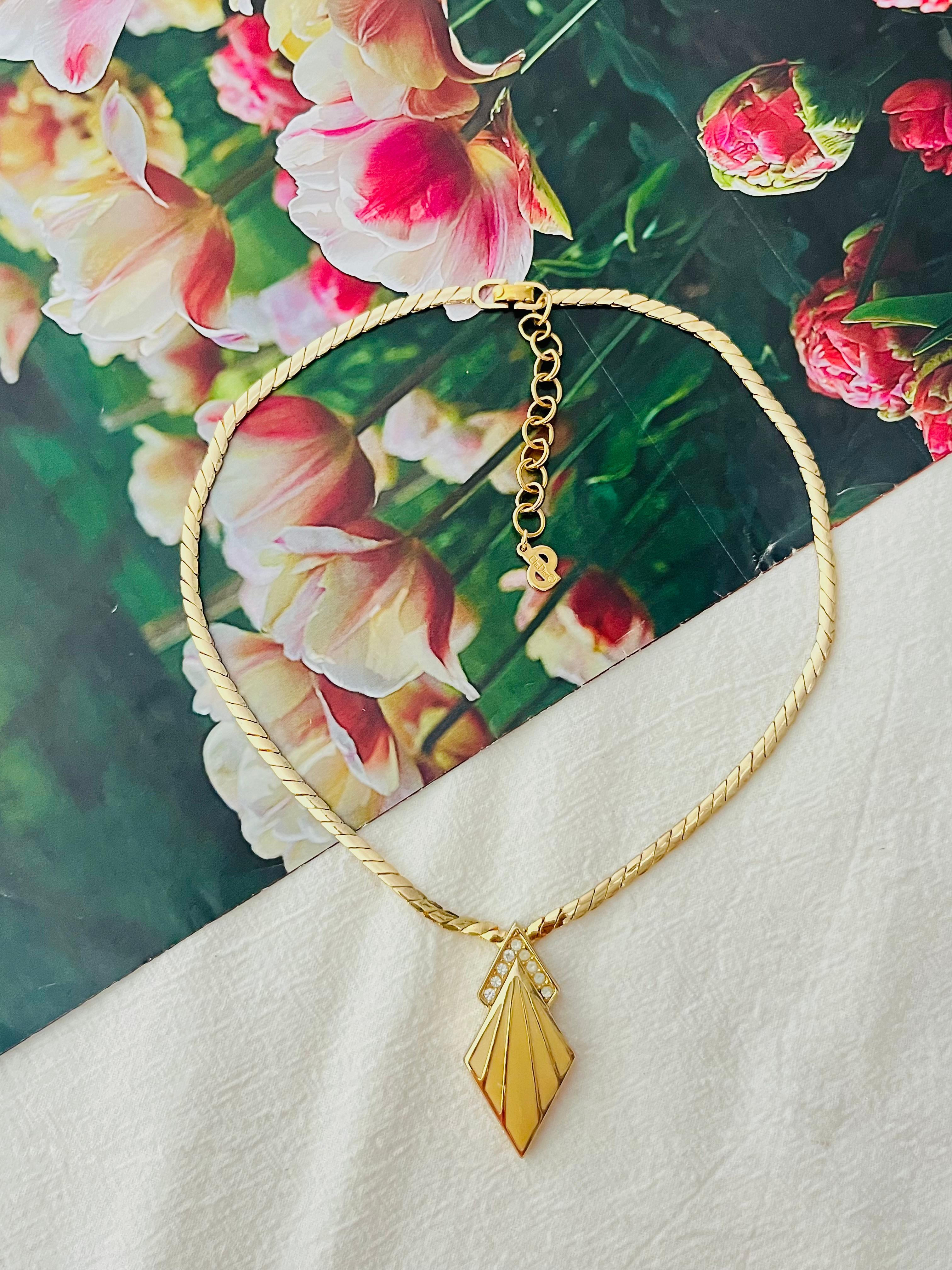 Christian Dior Vintage 1980s Diamond Beige Enamel V Crystals Pendant Necklace In Excellent Condition For Sale In Wokingham, England