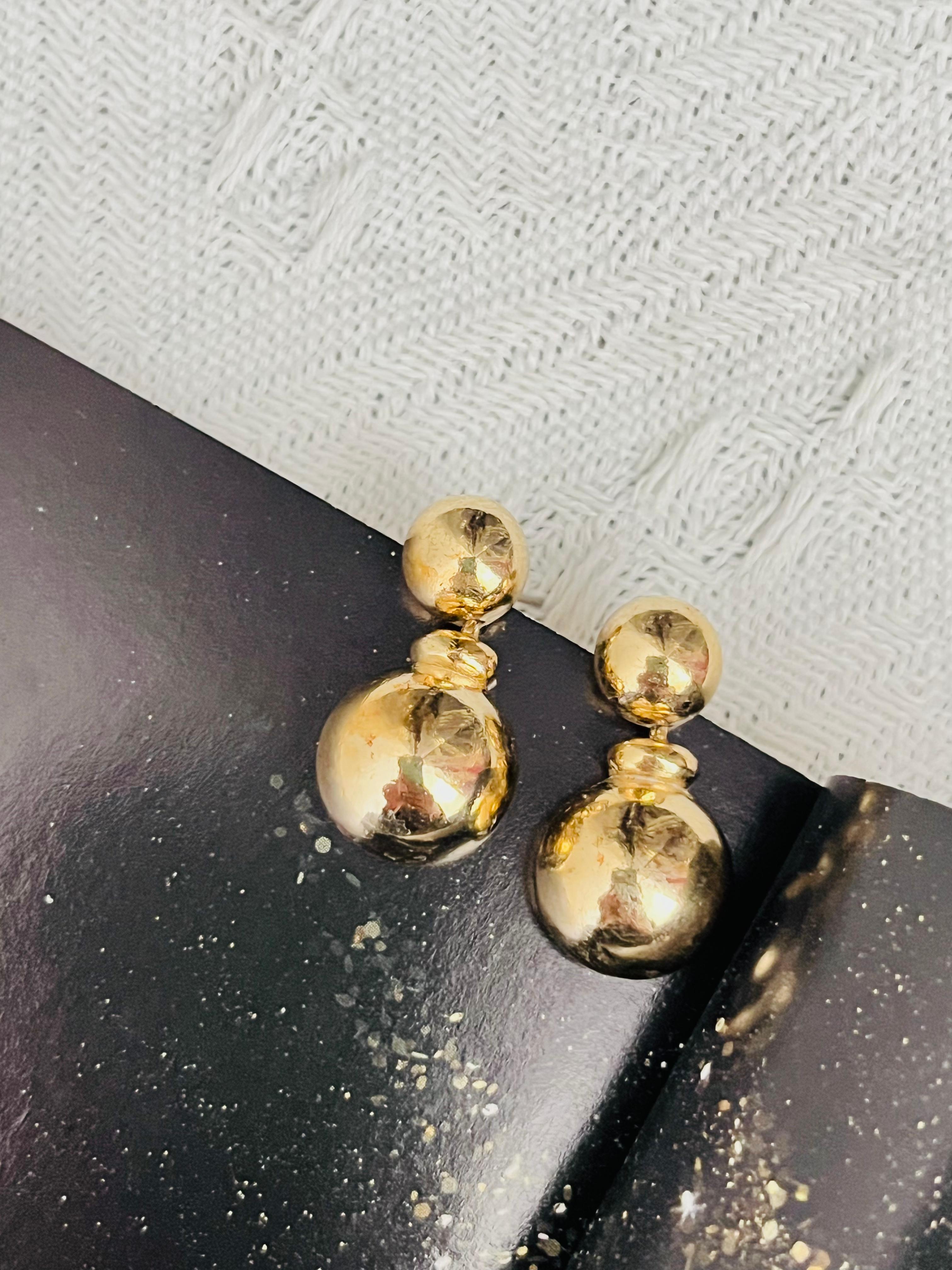 Christian Dior Vintage Años 80 Pendientes colgantes con doble bola brillante y círculo en Bueno estado para la venta en Wokingham, England