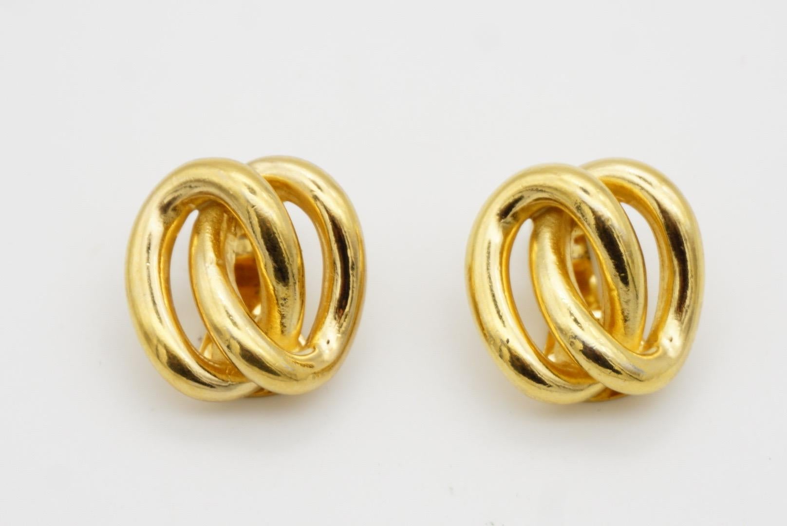 Christian Dior Vintage 1980s Double Interlocked Rope Knot Hoop Clip Earrings 1