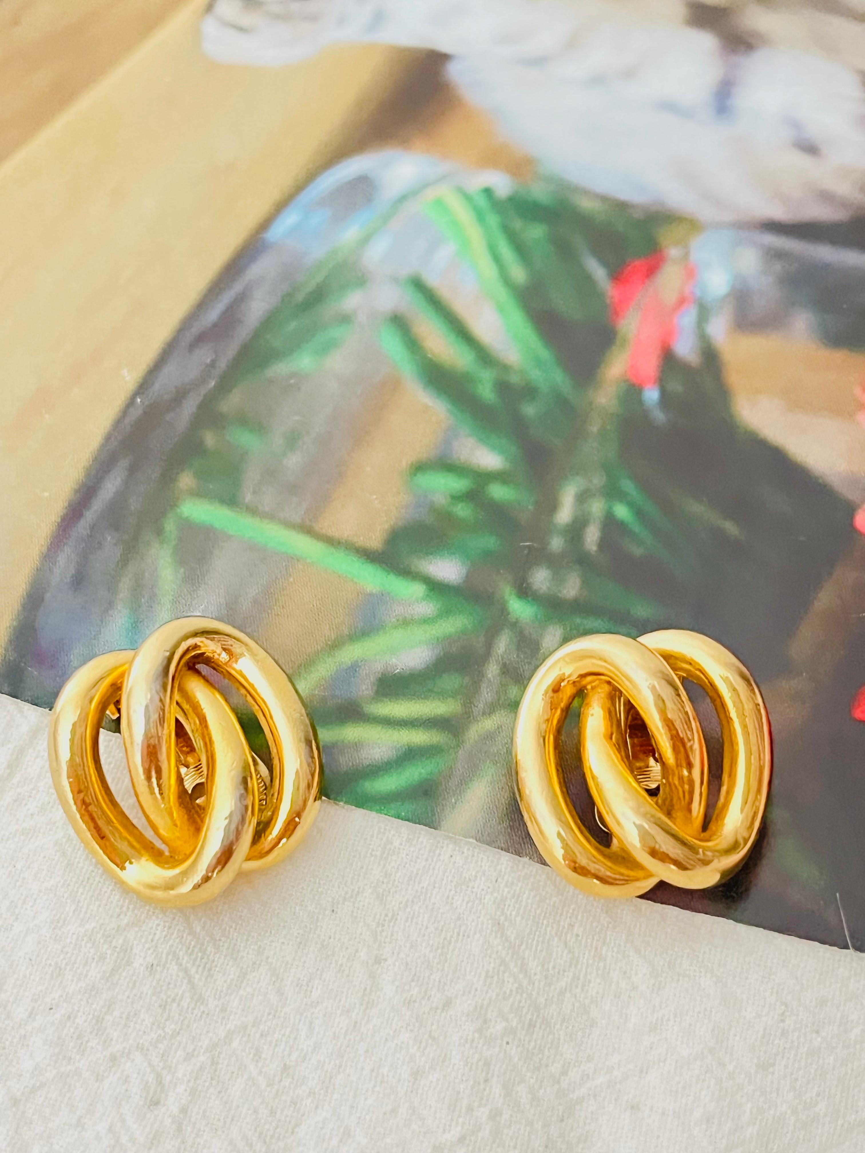 Christian Dior Vintage Años 80 Pendientes de clip de aro con doble nudo ovalado de cuerda entrelazada en Bueno estado para la venta en Wokingham, England