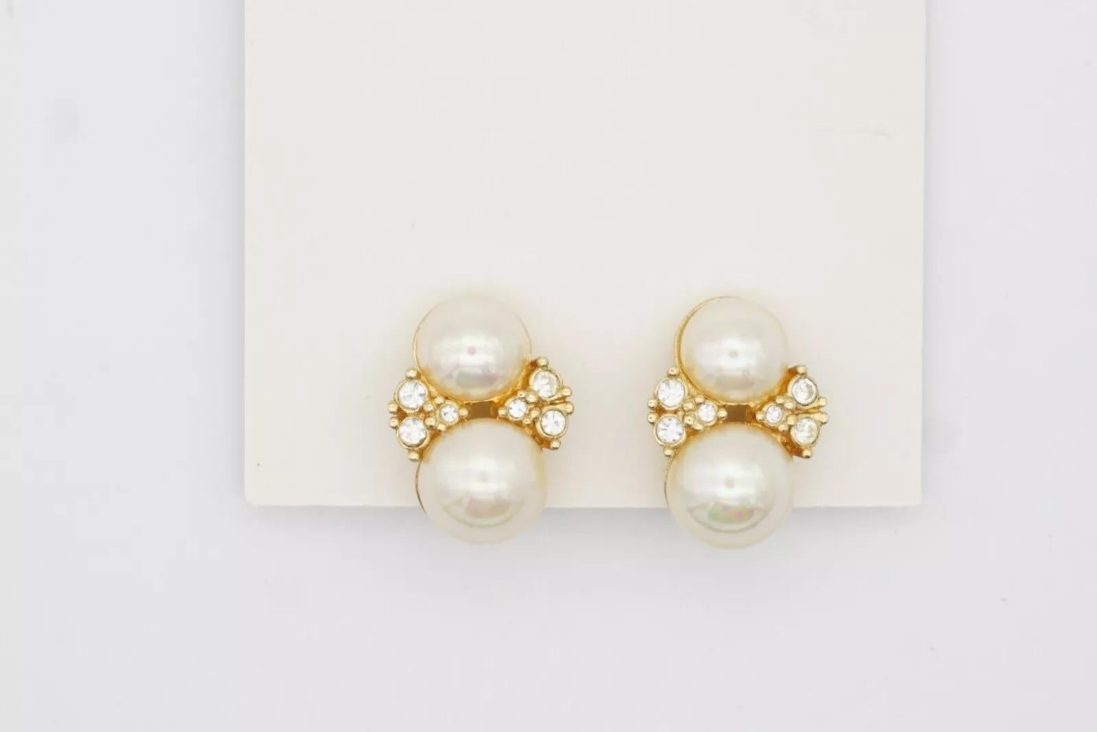 Christian Dior Vintage 1980s Double Round White Pearls Crystals Clip Earrings For Sale 2