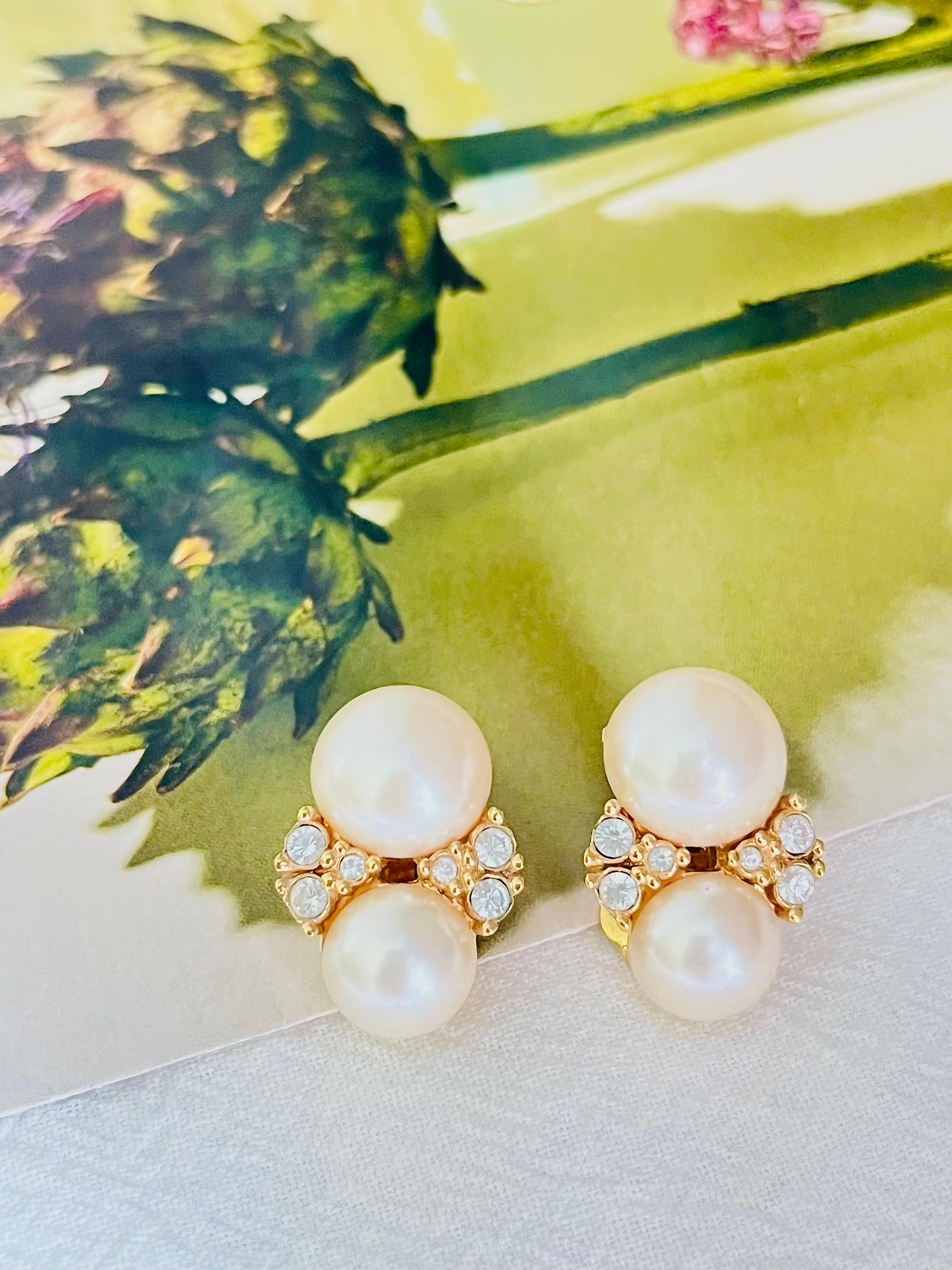 Women's Christian Dior Vintage 1980s Double White Pearls Cluster Crystals Clip Earrings For Sale