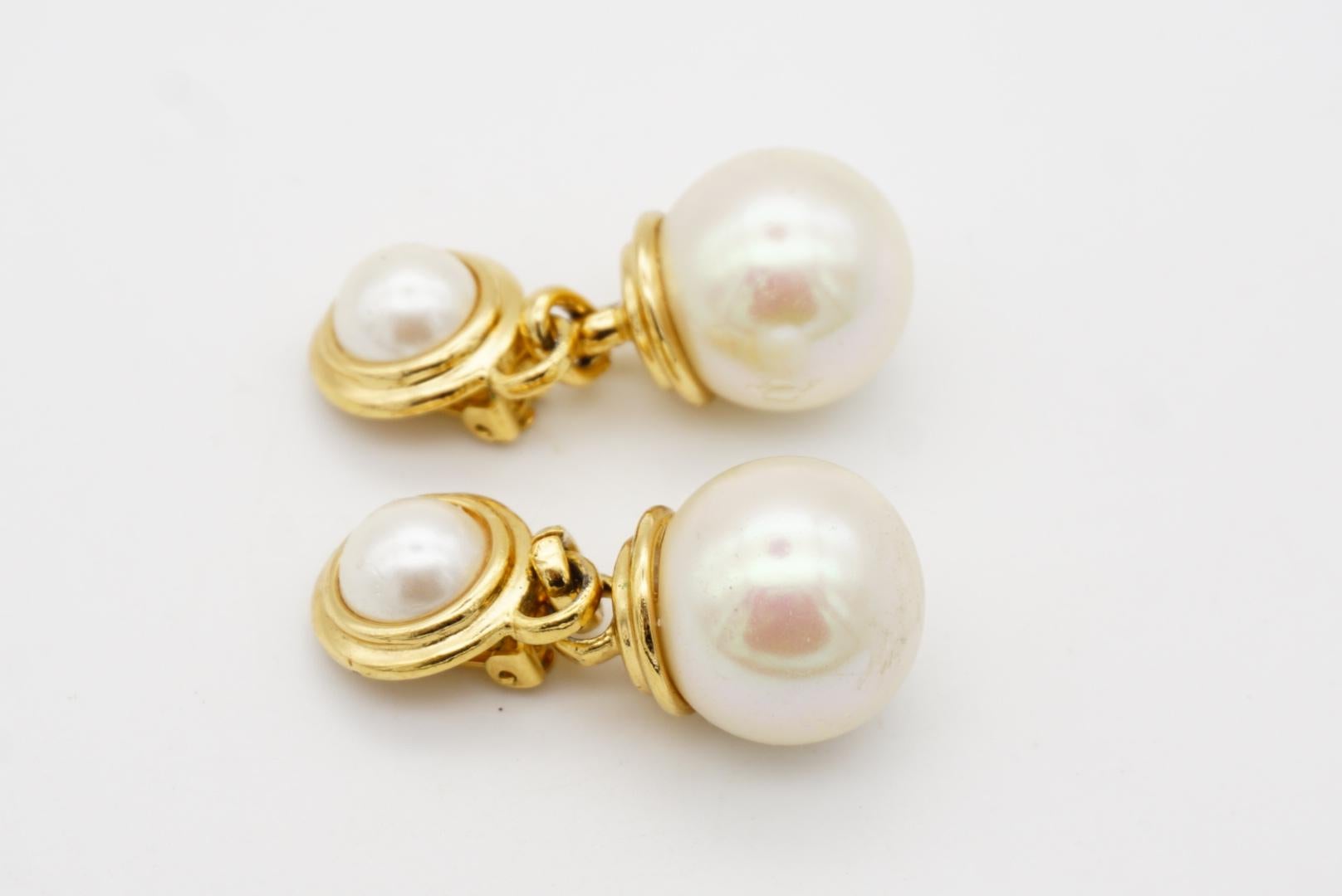 Christian Dior Vintage 1980s Double White Round Pearls Drop Gold Clip Earrings For Sale 3