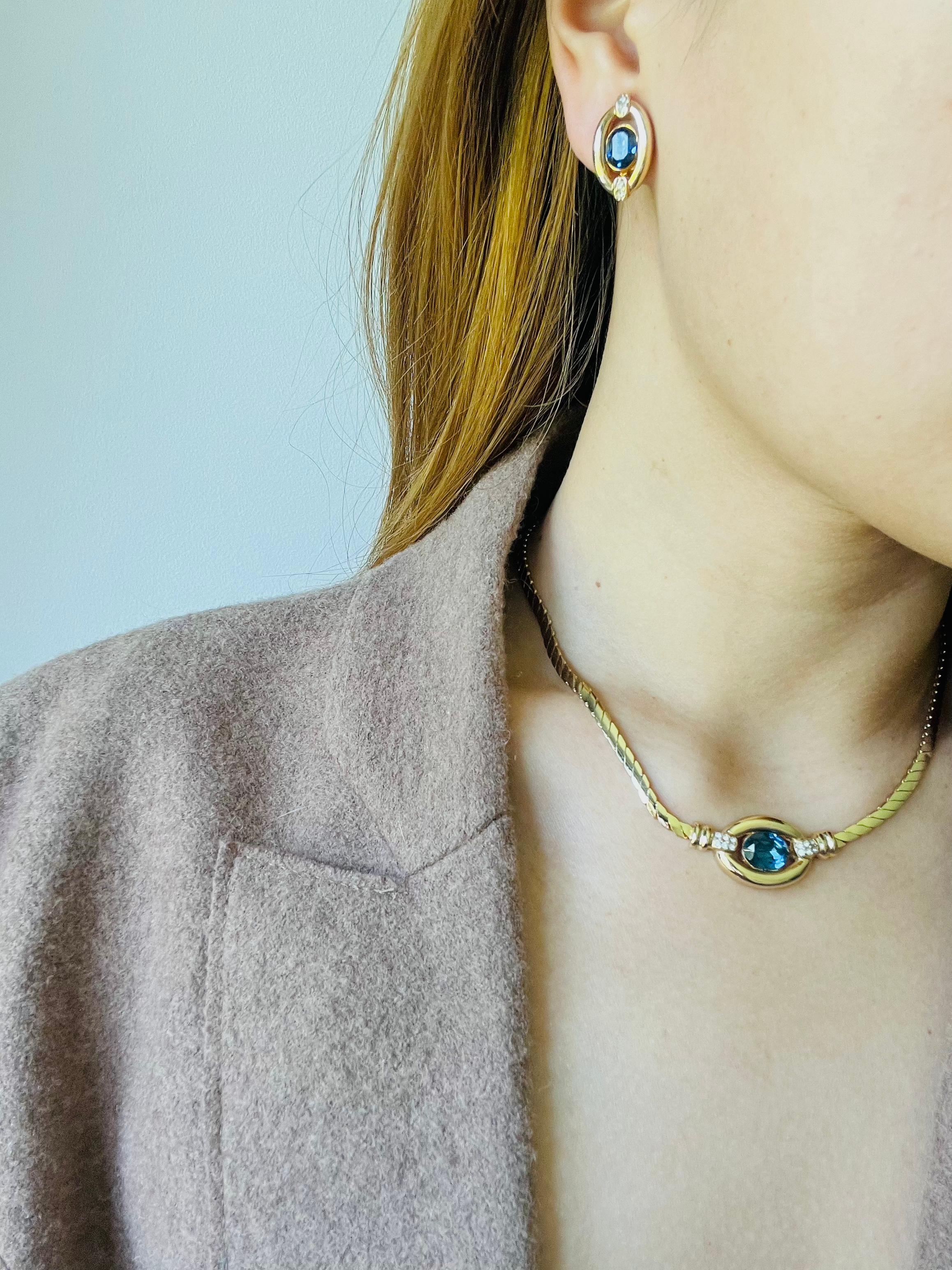 Christian Dior Vintage 1980er Jahre Evil Eye Saphir Oval Kristalle Gold Clip-Ohrringe für Damen oder Herren im Angebot