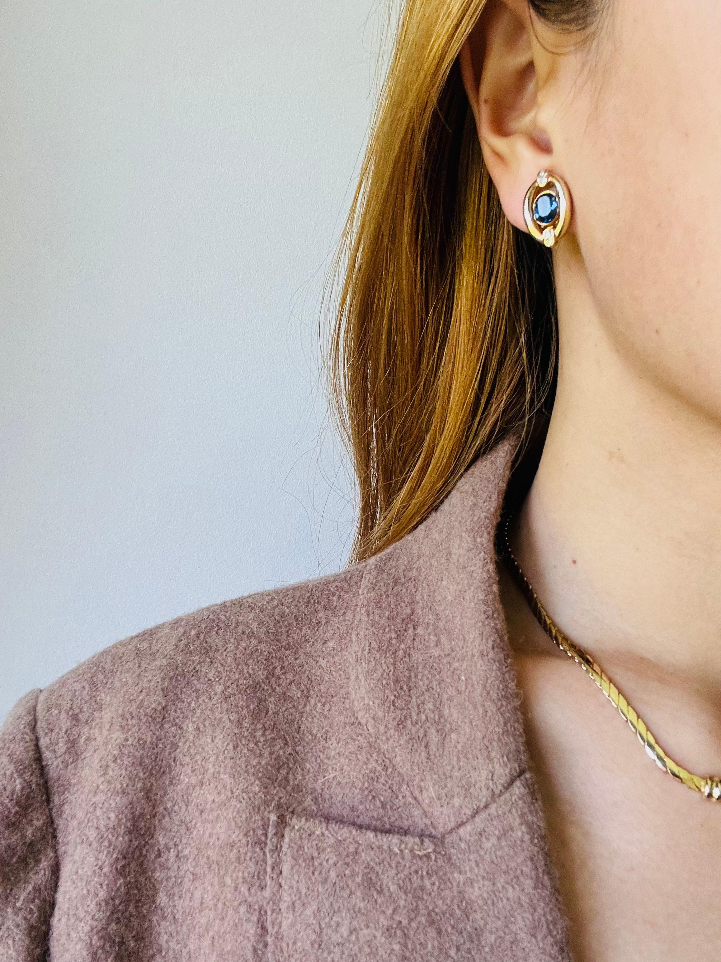 Christian Dior Vintage 1980er Jahre Evil Eye Saphir Oval Kristalle Gold Clip-Ohrringe im Angebot 1