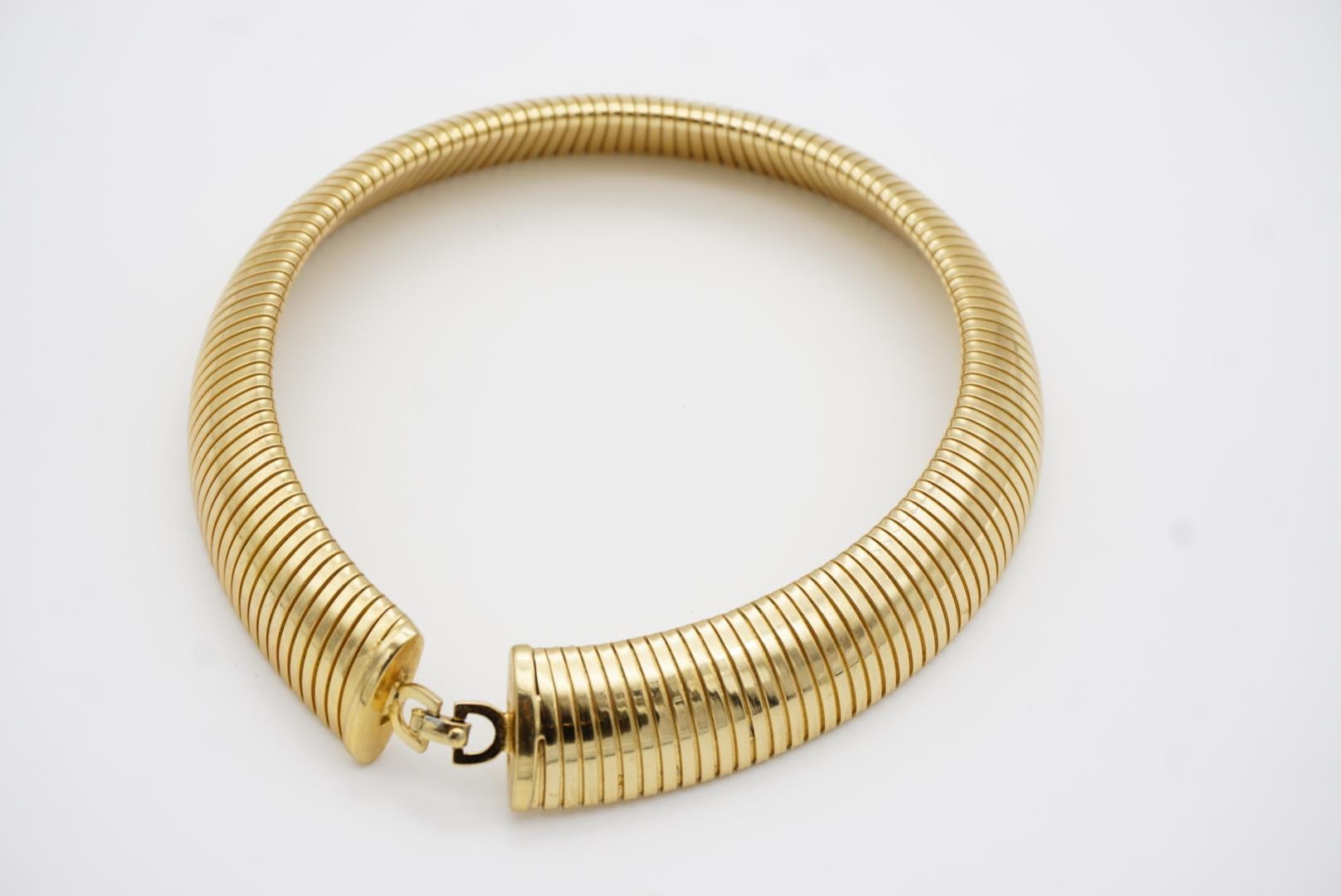 Christian Dior Vintage 1980s Extra Wide Ribbed Omega Snake Choker Gold Necklace For Sale 8
