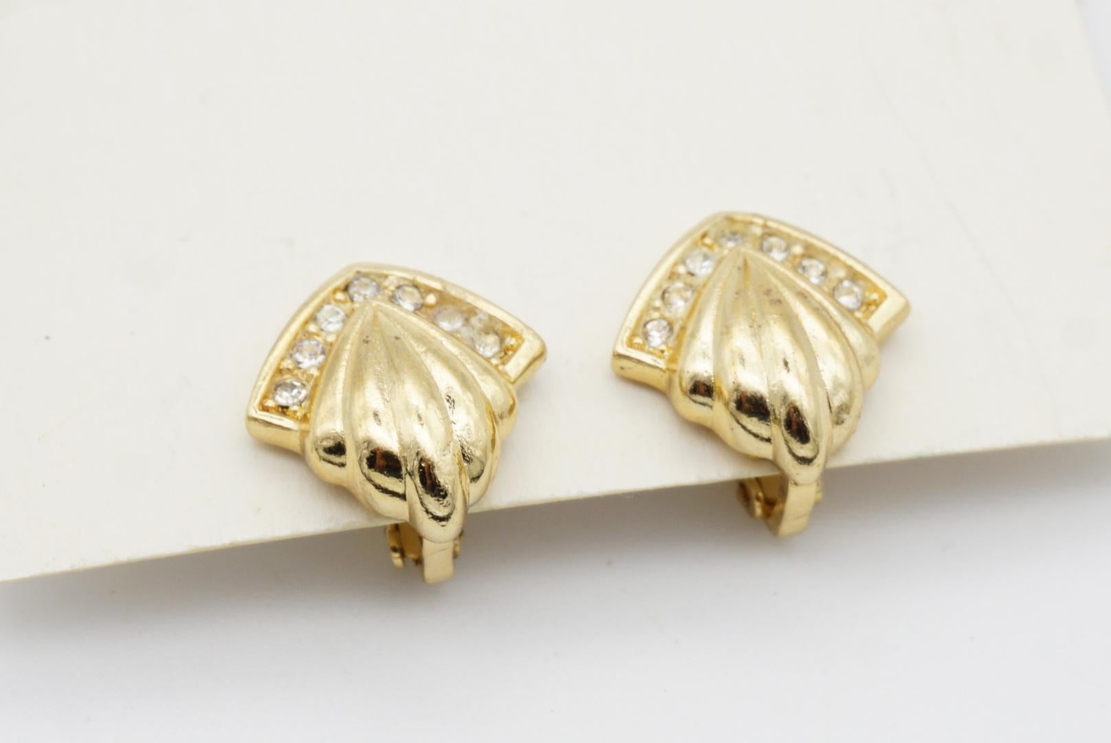Christian Dior Vintage 1980s Fan Shell Crystals Triangle Elegant Clip Earrings 5
