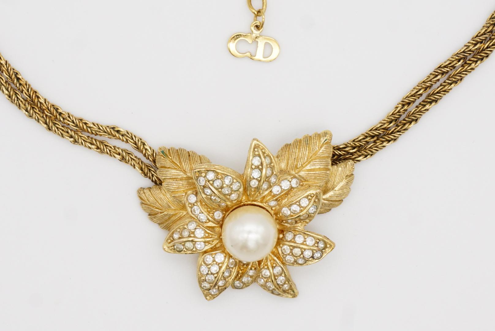 Christian Dior Vintage 1980s Floral Leaf Pearl Crystals Pendant Strand Necklace For Sale 5